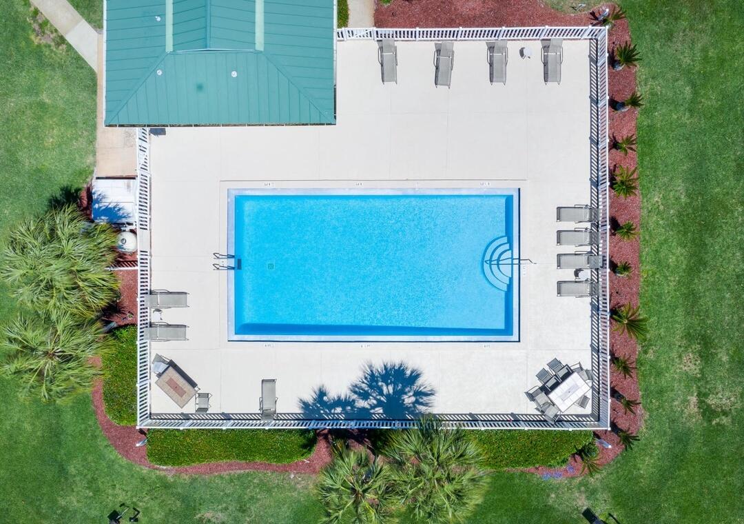 SANDPRINTS CONDO - Residential