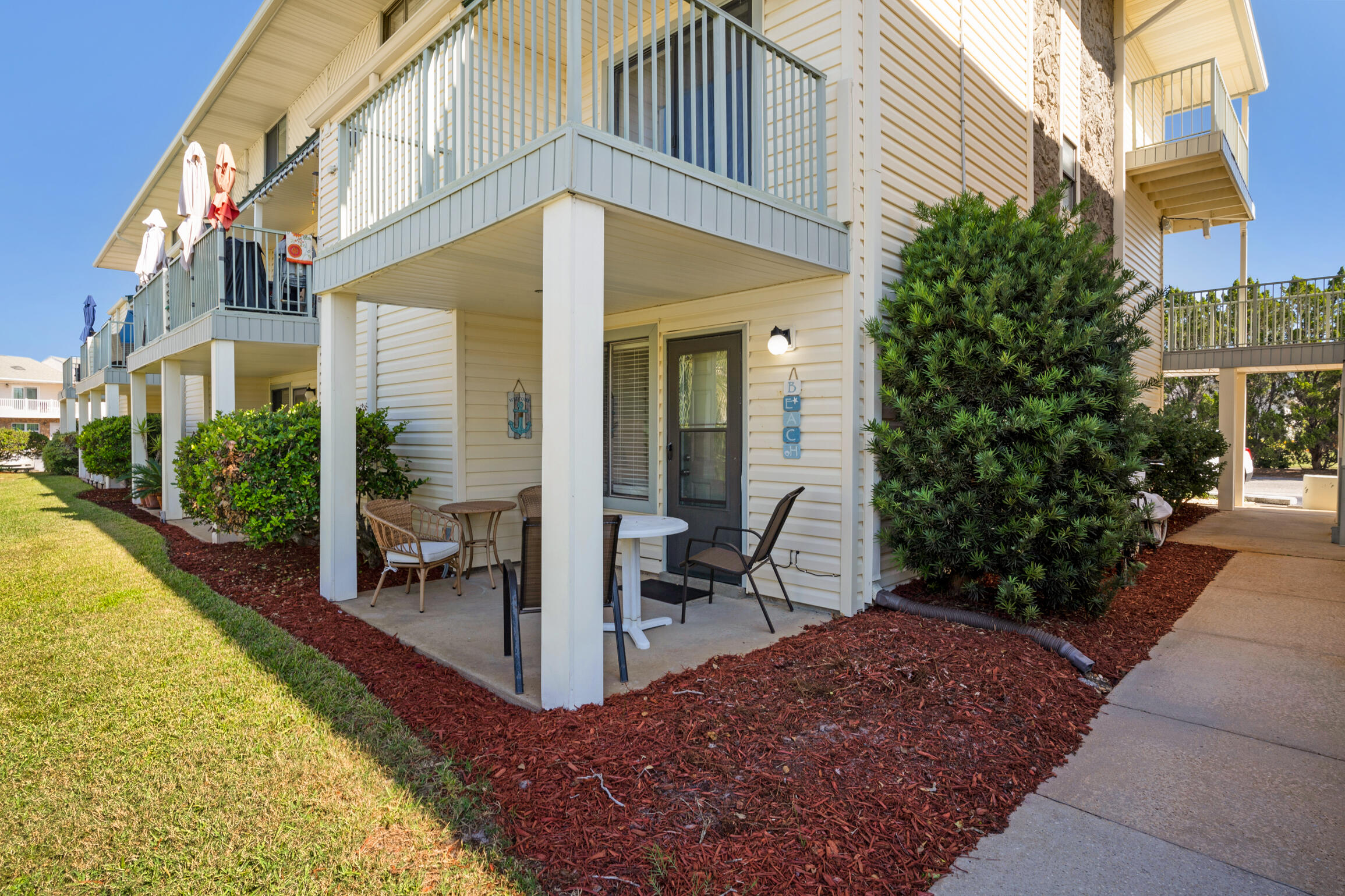 SANDPRINTS CONDO - Residential