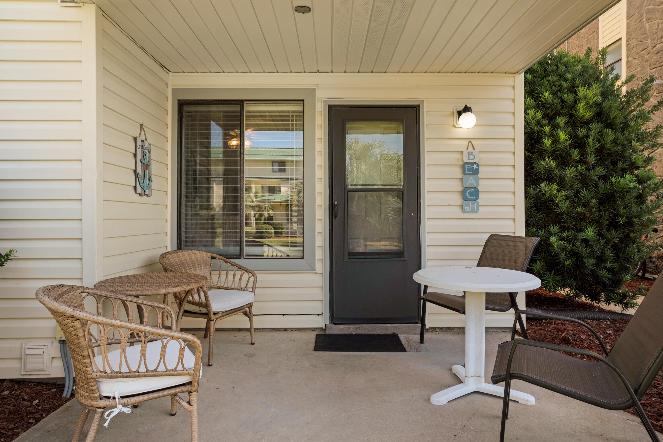 SANDPRINTS CONDO - Residential