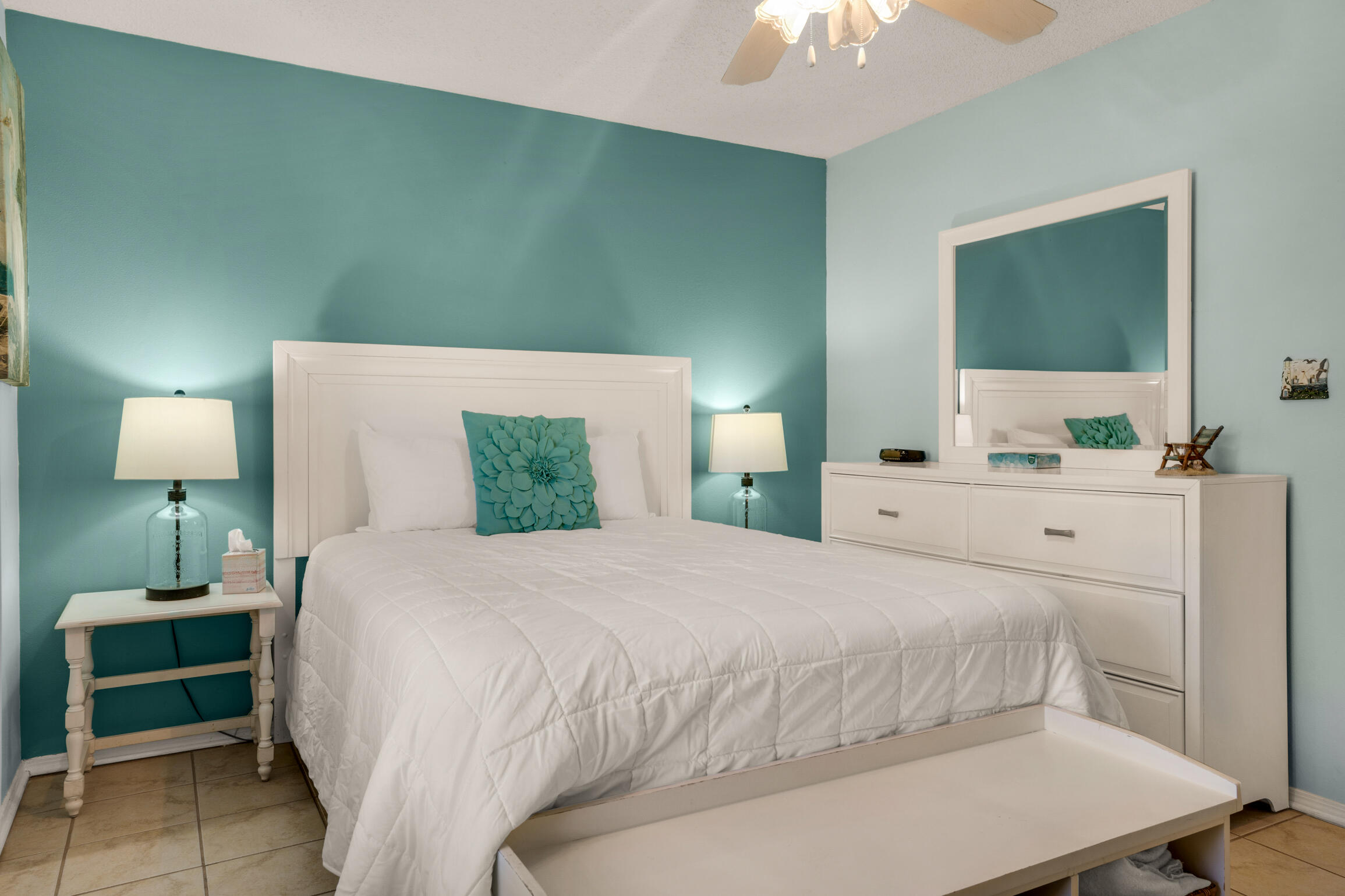 SANDPRINTS CONDO - Residential