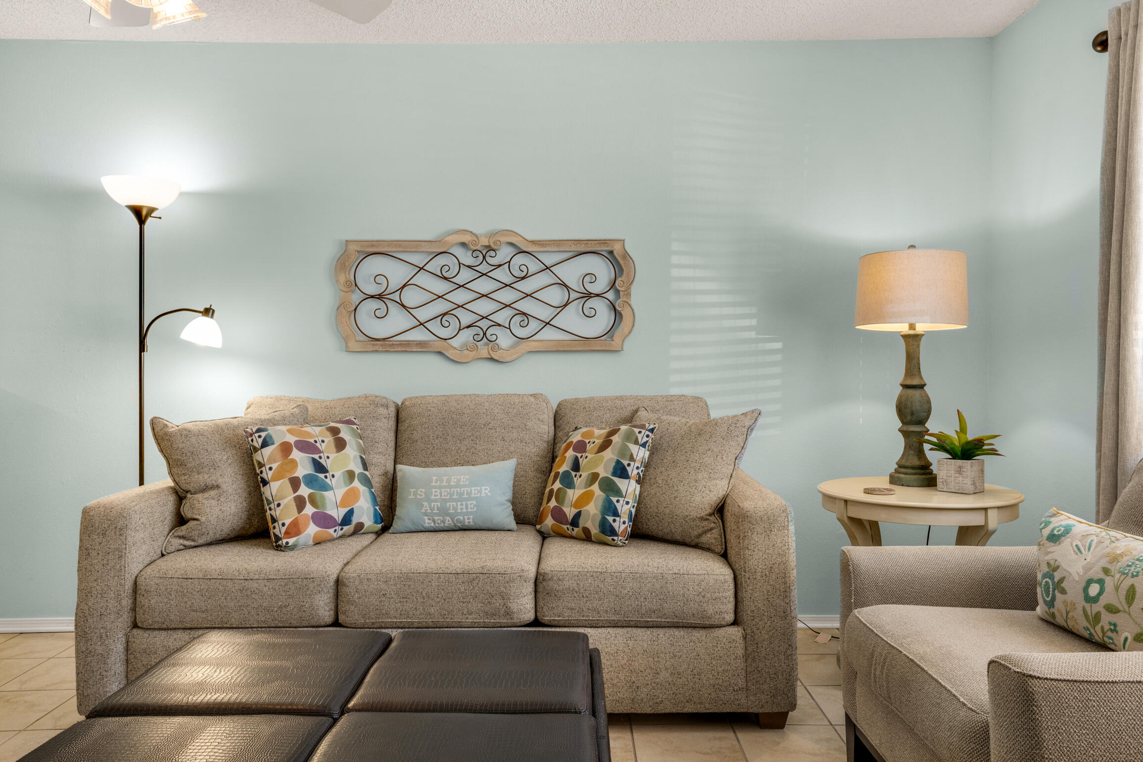 SANDPRINTS CONDO - Residential