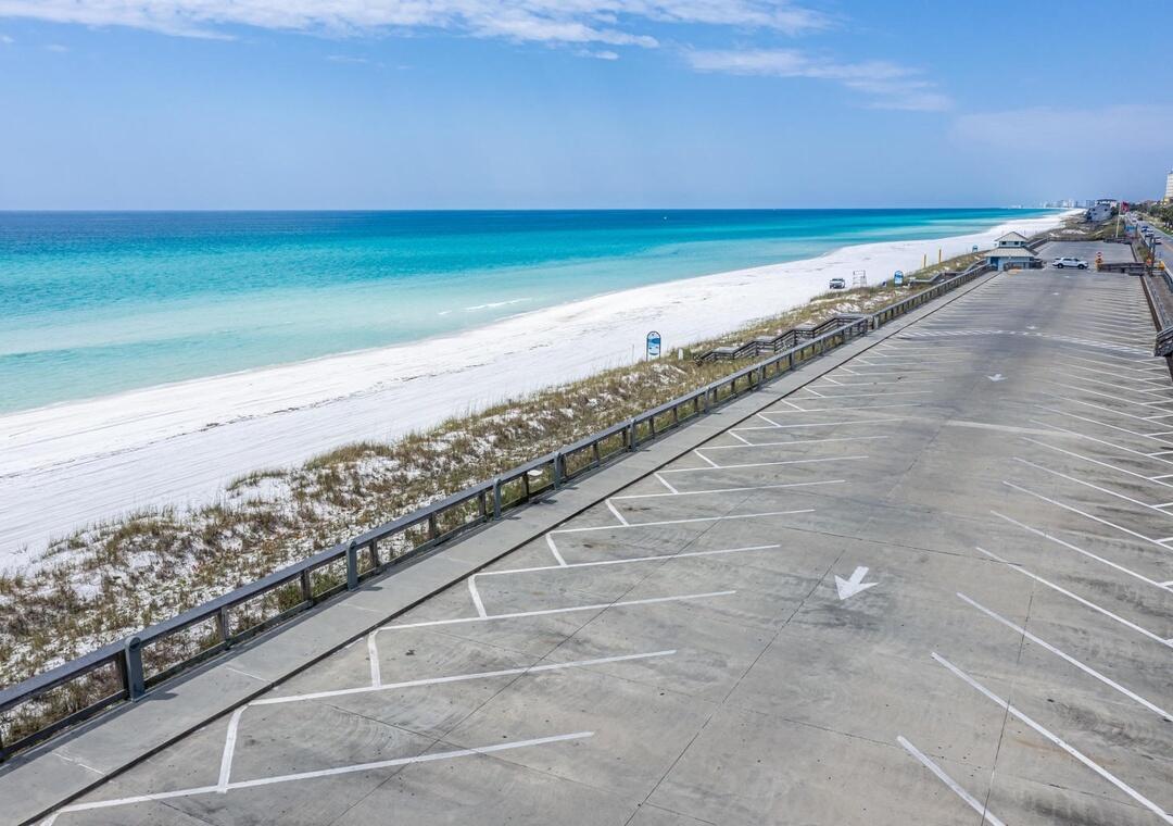 SANDPRINTS CONDO - Residential