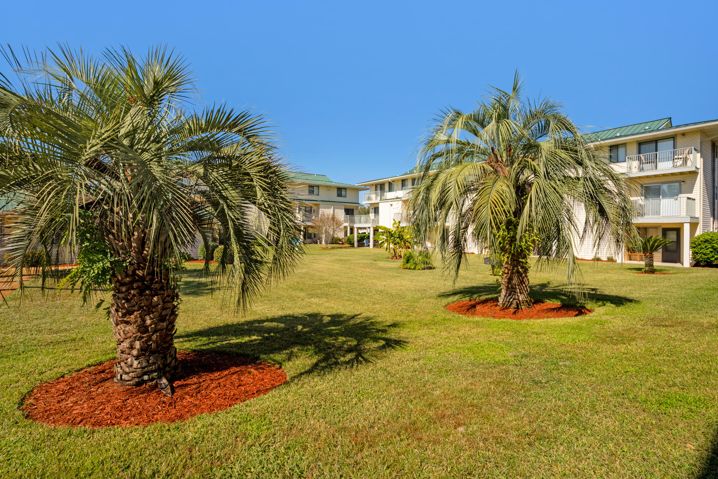 SANDPRINTS CONDO - Residential