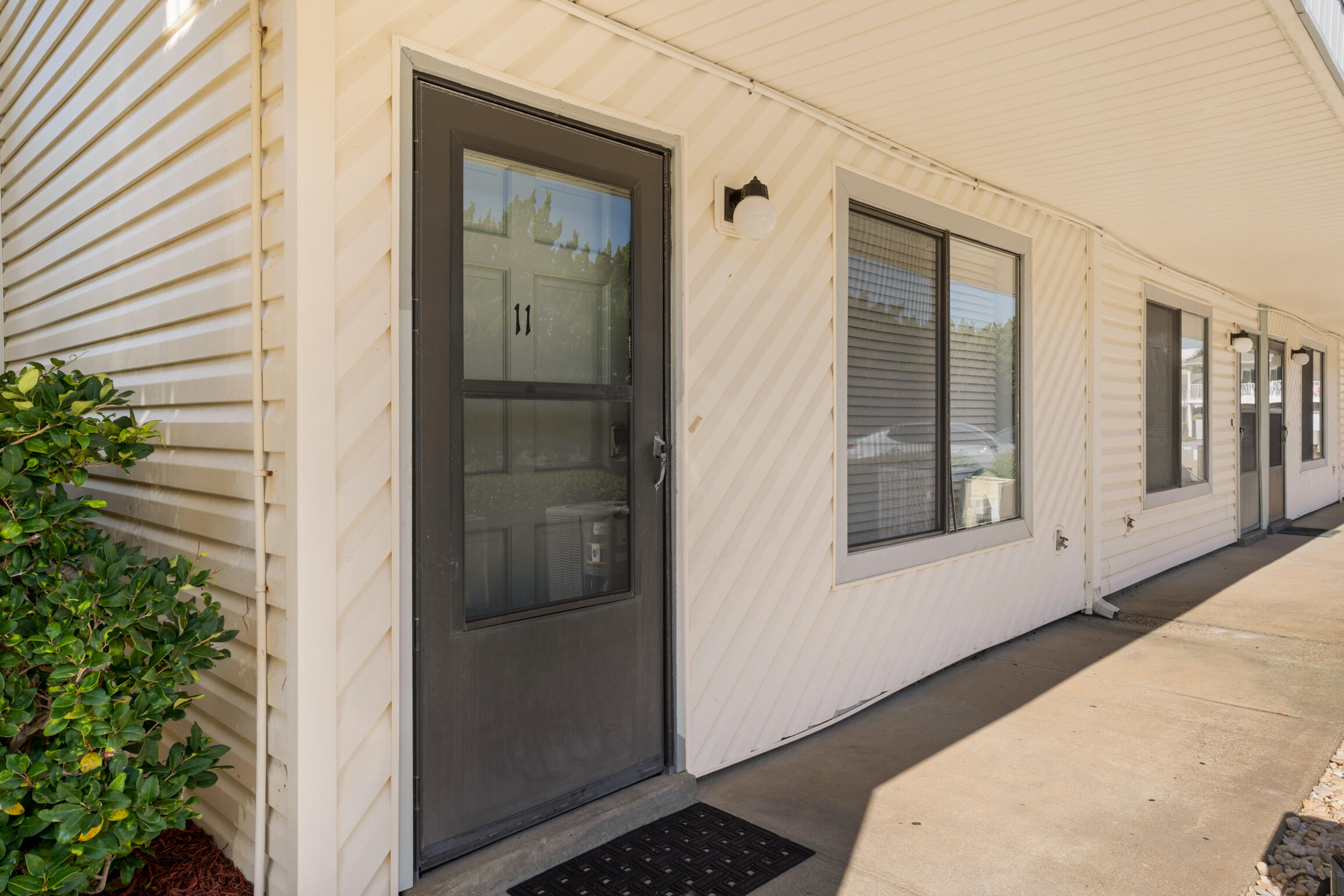 SANDPRINTS CONDO - Residential