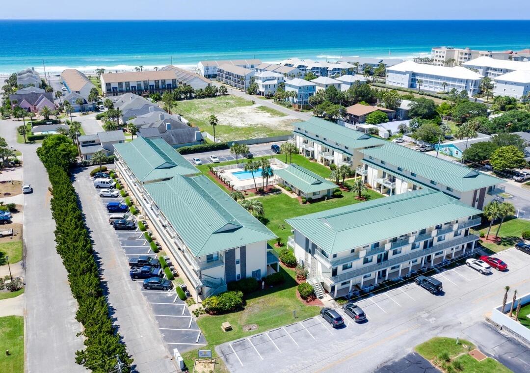 SANDPRINTS CONDO - Residential