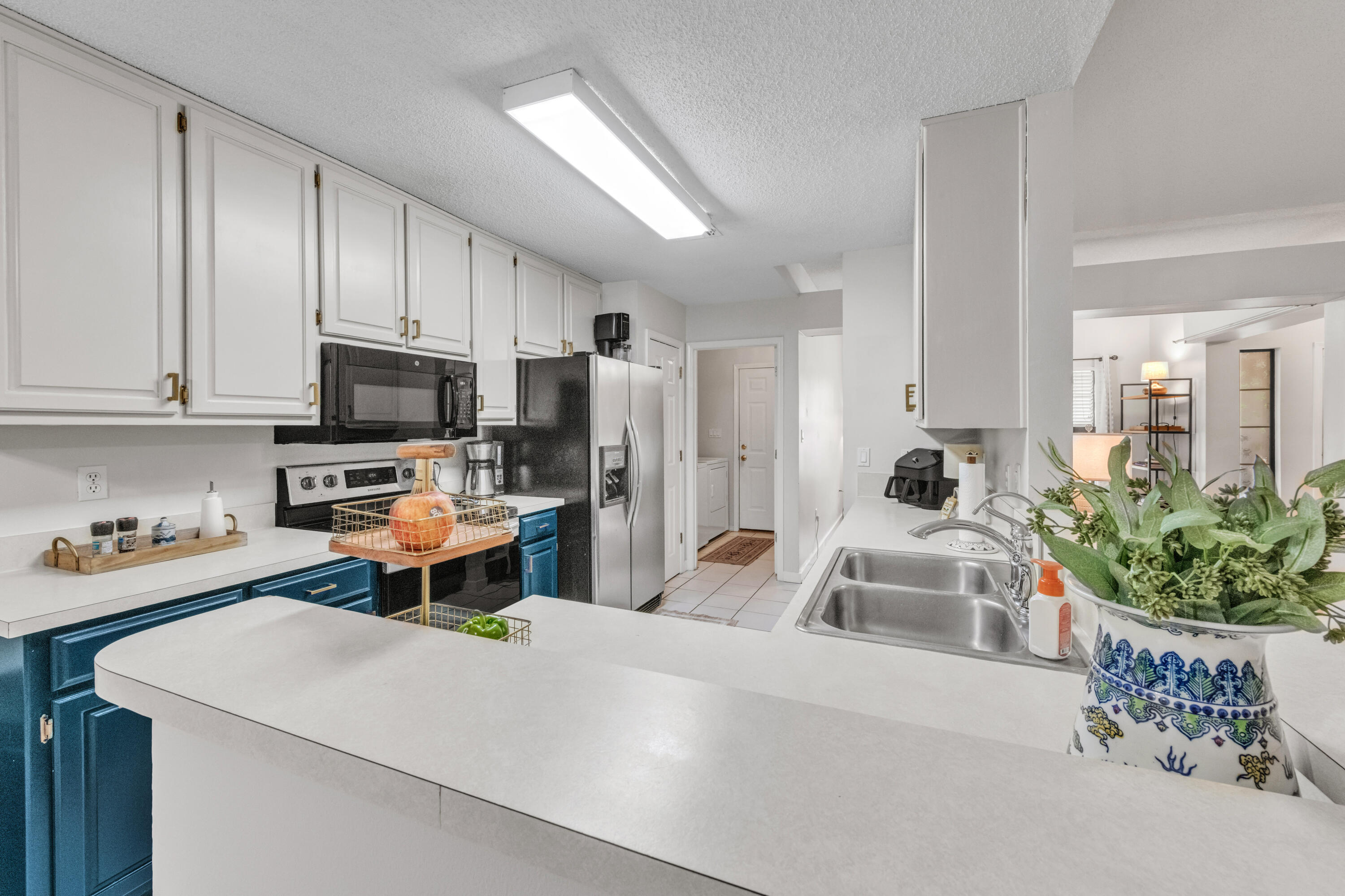 HOLLEY BY THE SEA - Residential