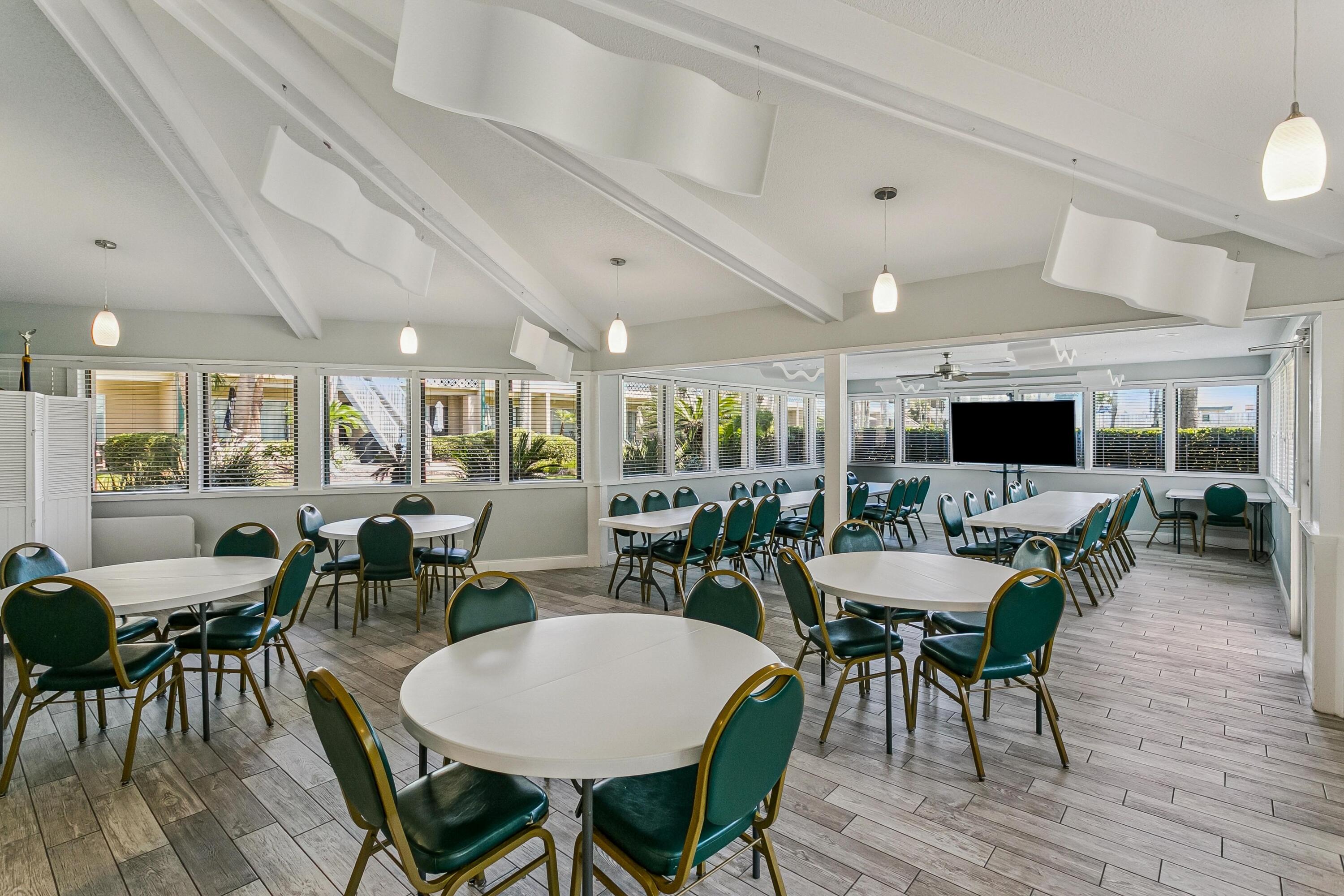 SEASPRAY CONDO - Residential