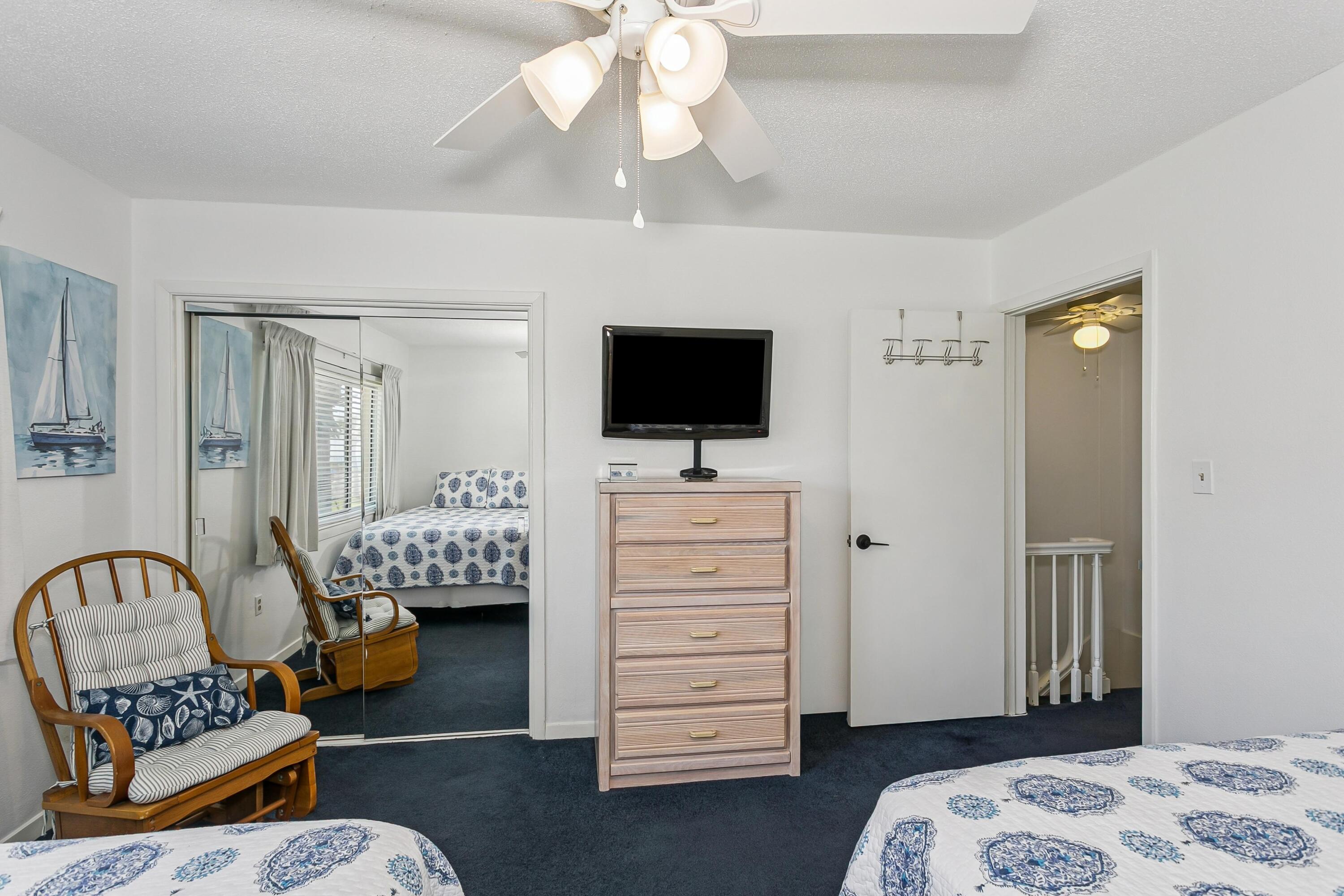 SEASPRAY CONDO - Residential