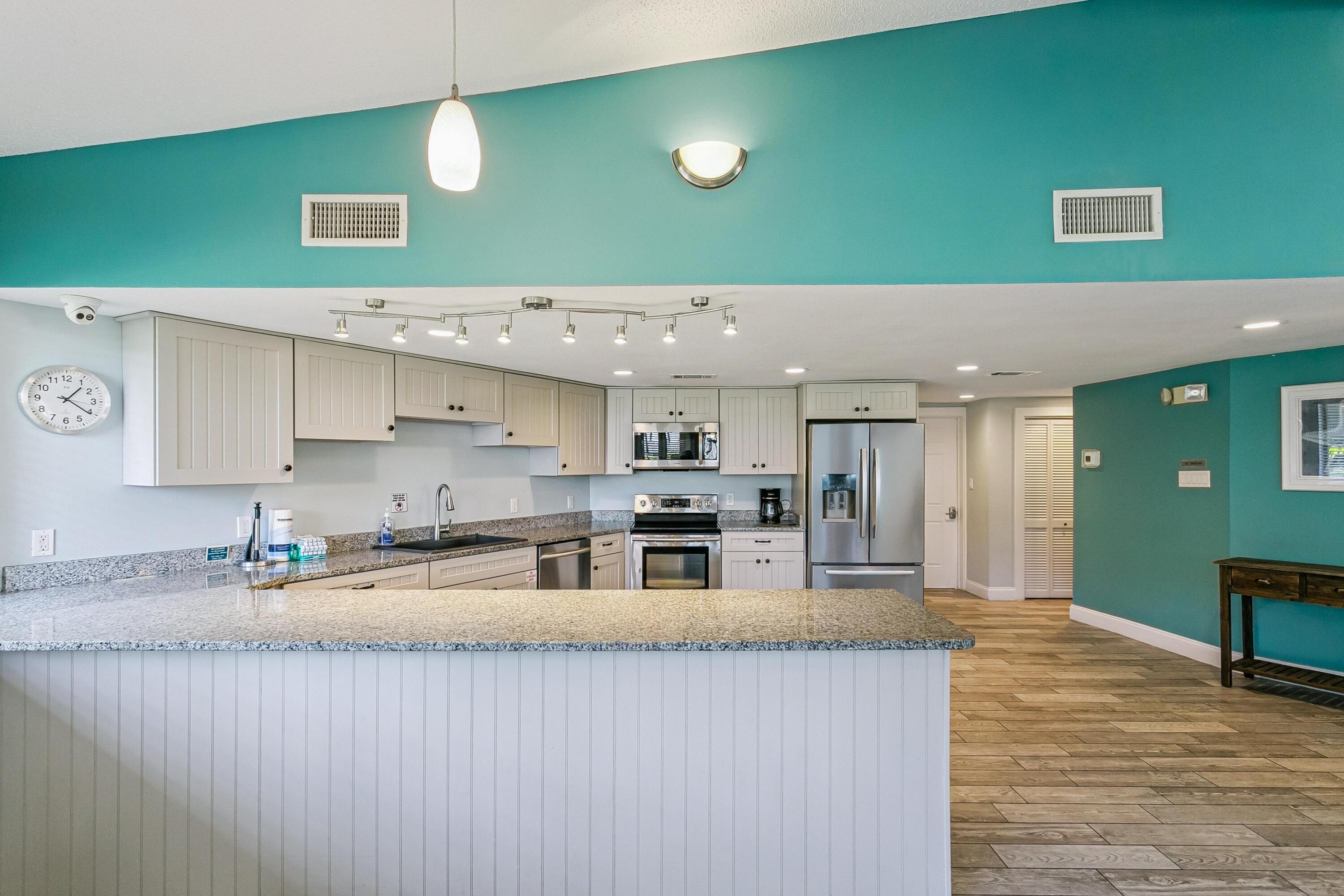 SEASPRAY CONDO - Residential