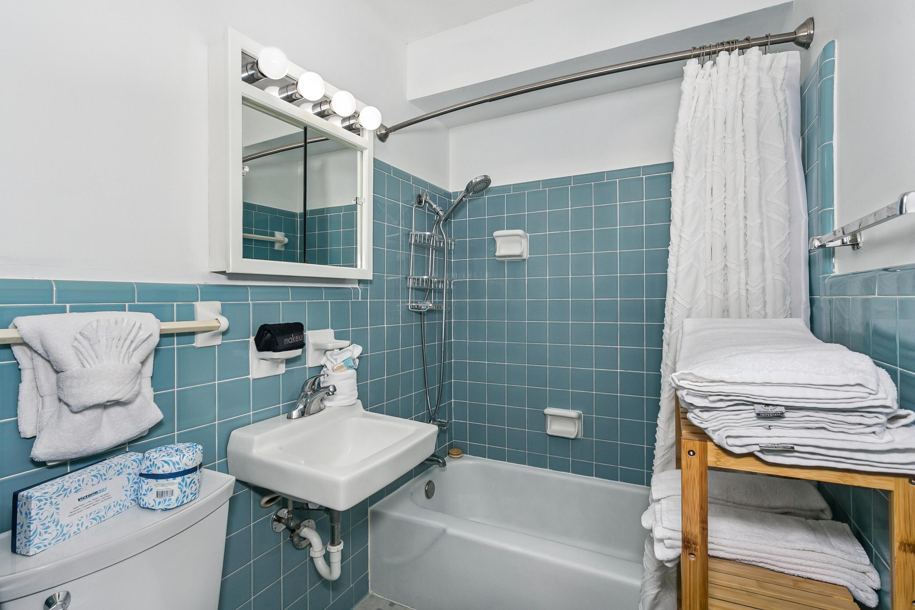 SEASPRAY CONDO - Residential