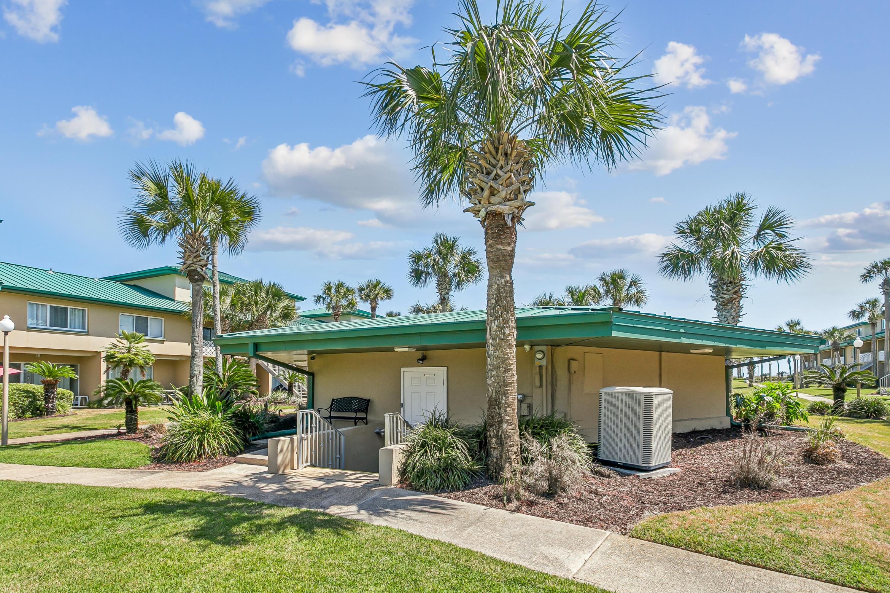 SEASPRAY CONDO - Residential