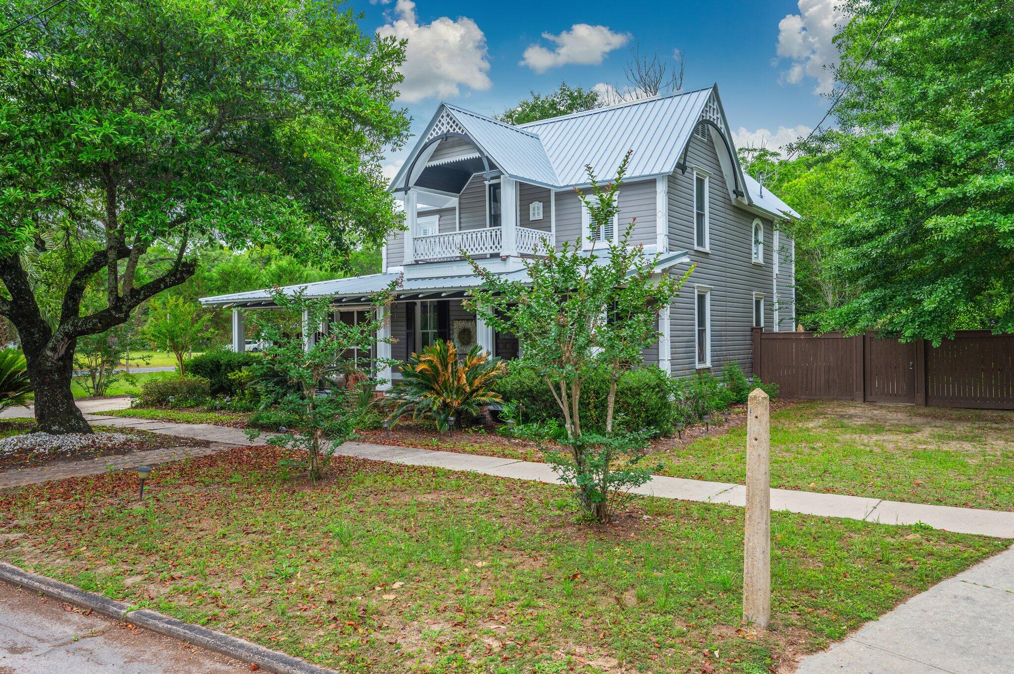 54 Plateau Avenue