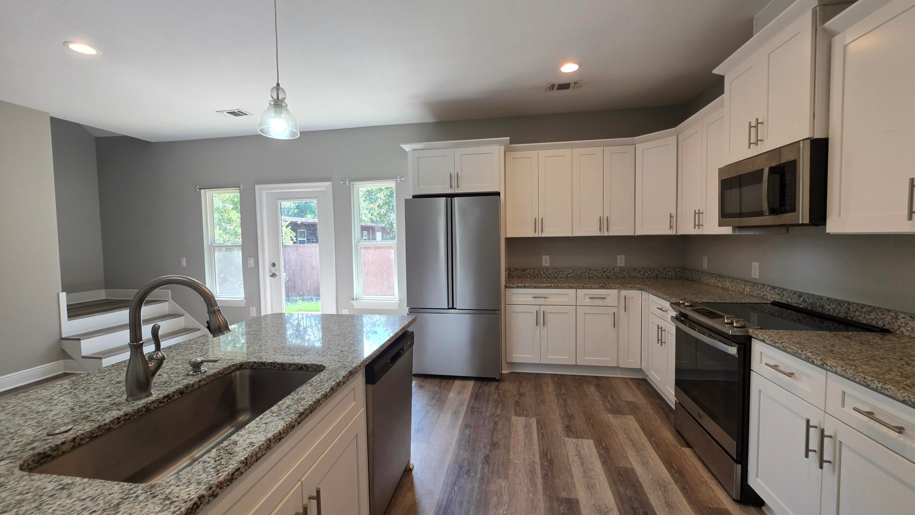2263 Hadleigh Hills Court