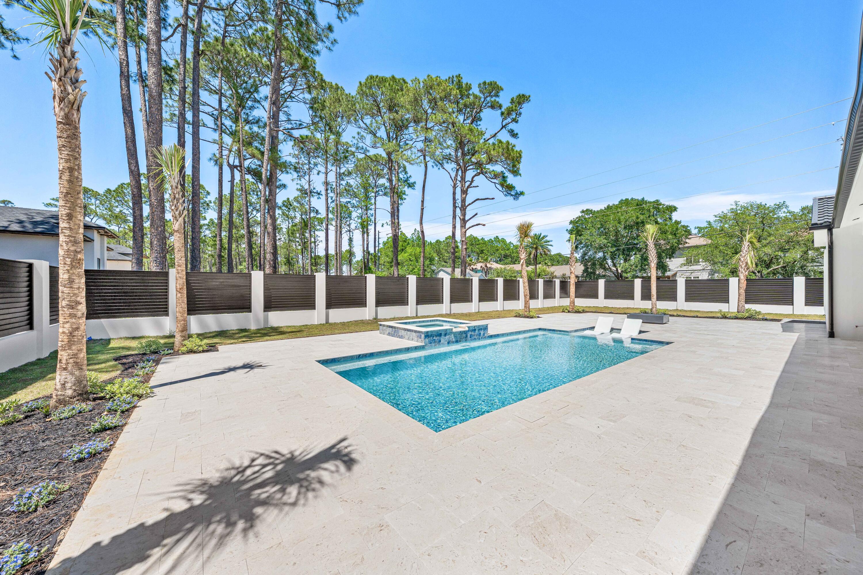 MARINWOOD - Residential