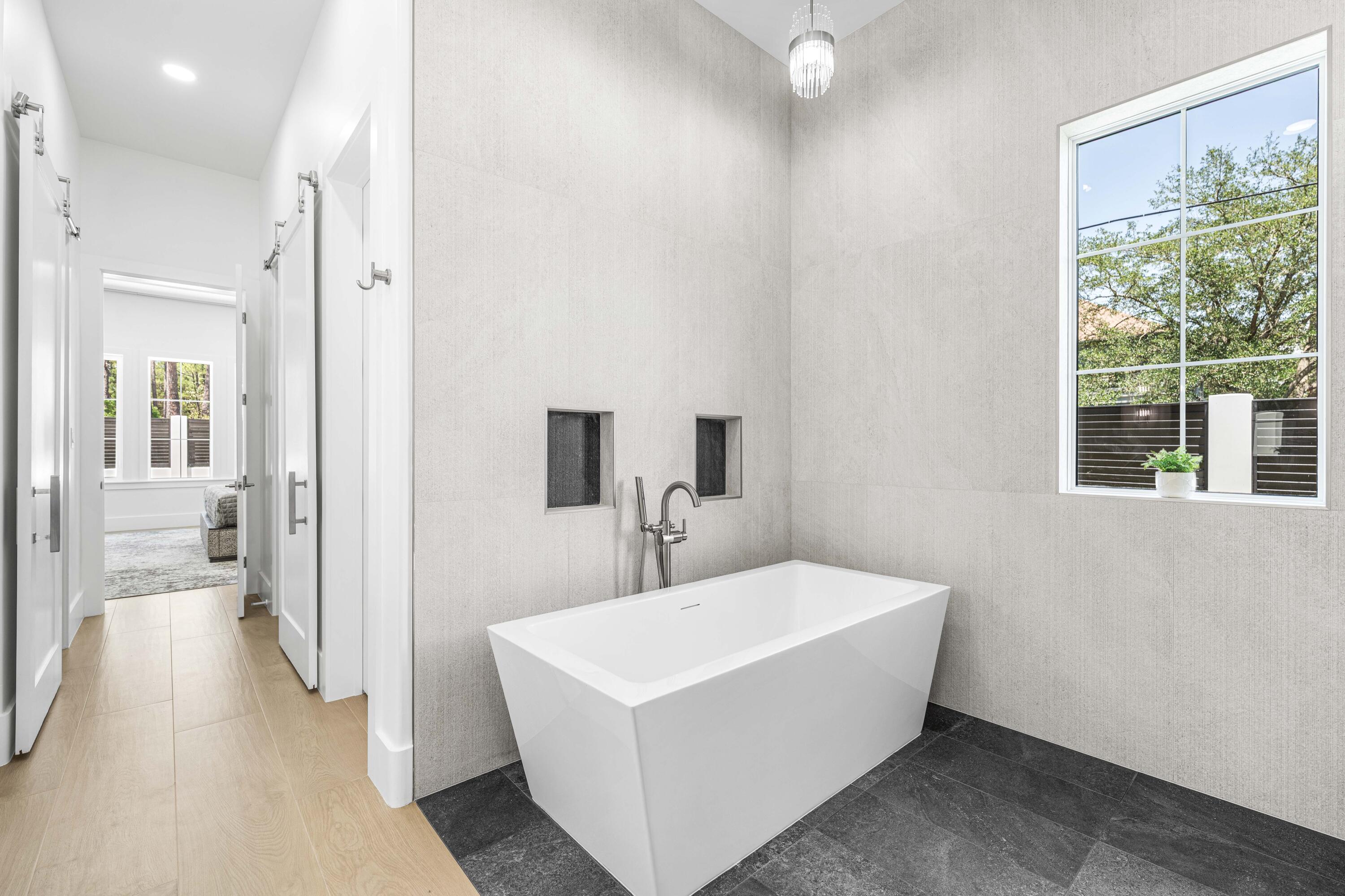 MARINWOOD - Residential