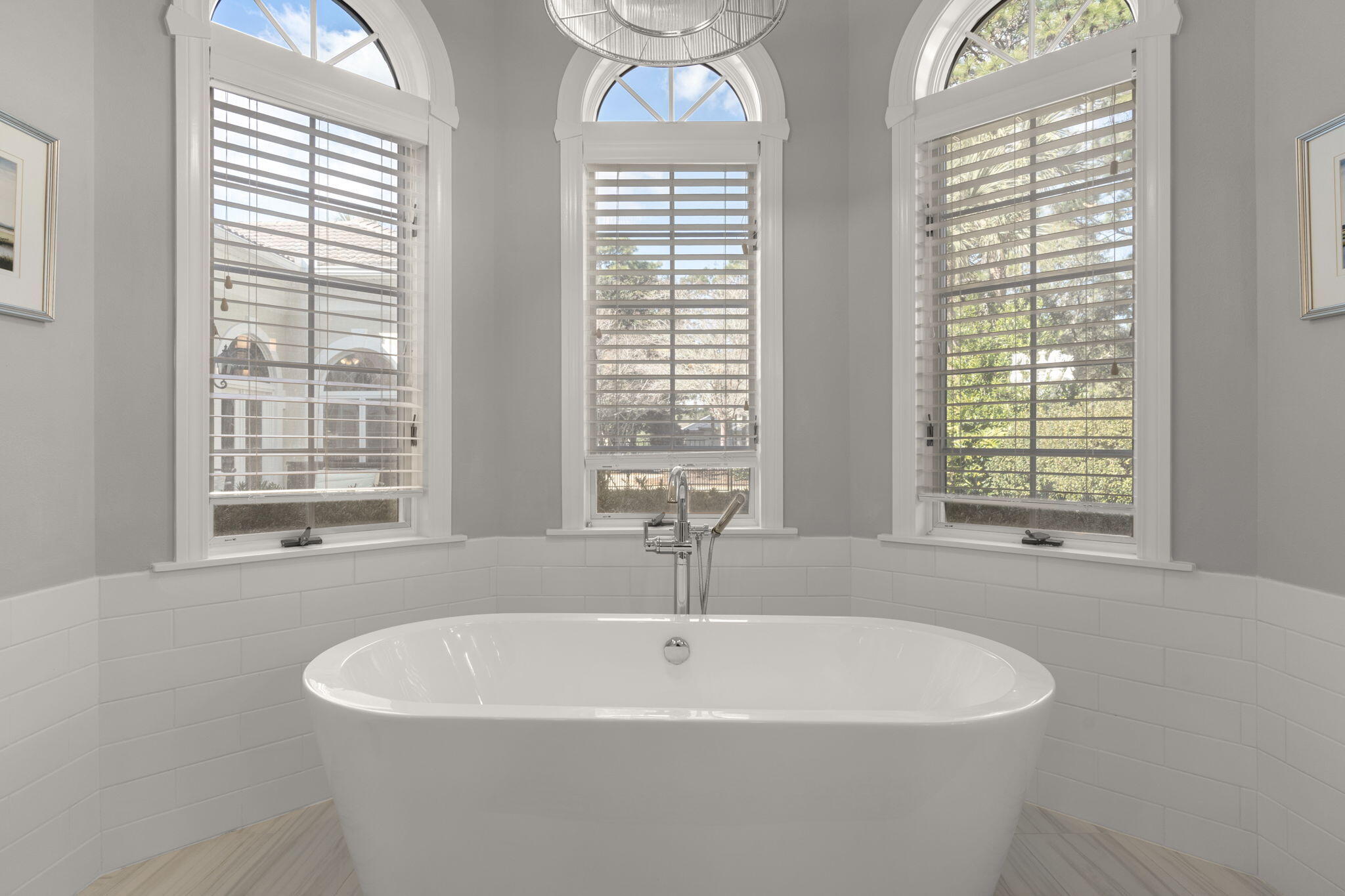 BAYTOWNE AVE EAST - Residential