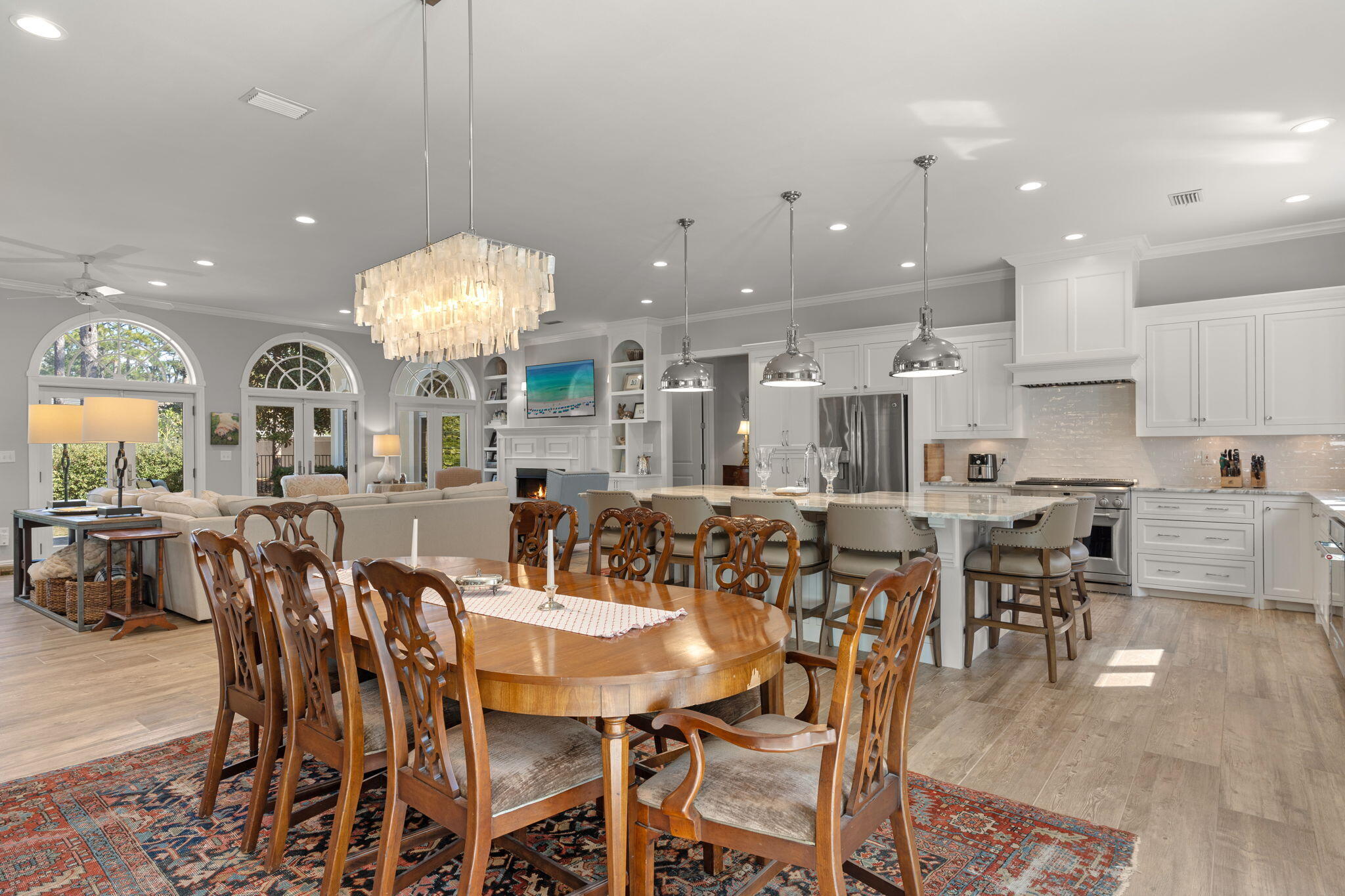 BAYTOWNE AVE EAST - Residential