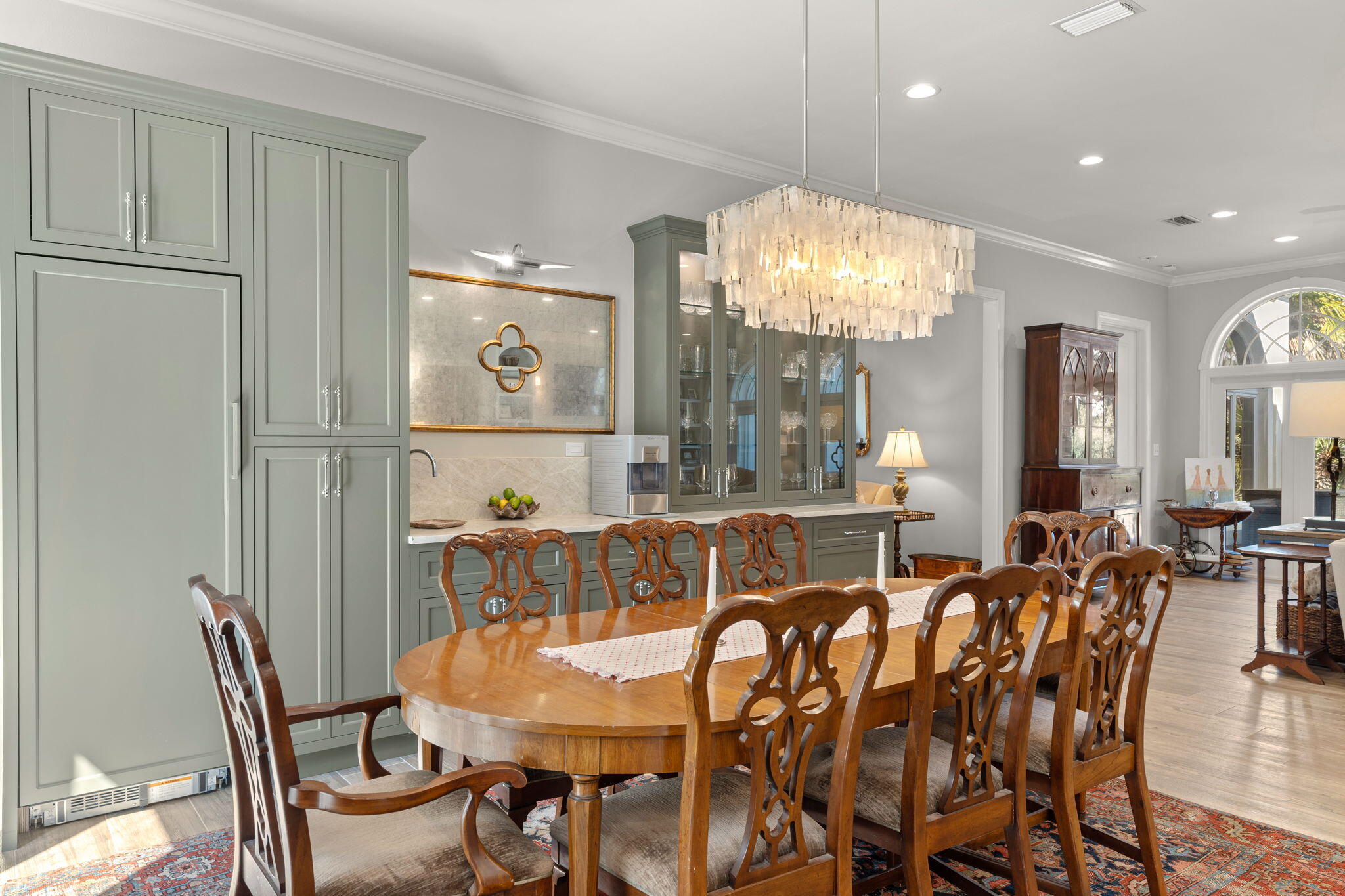 BAYTOWNE AVE EAST - Residential