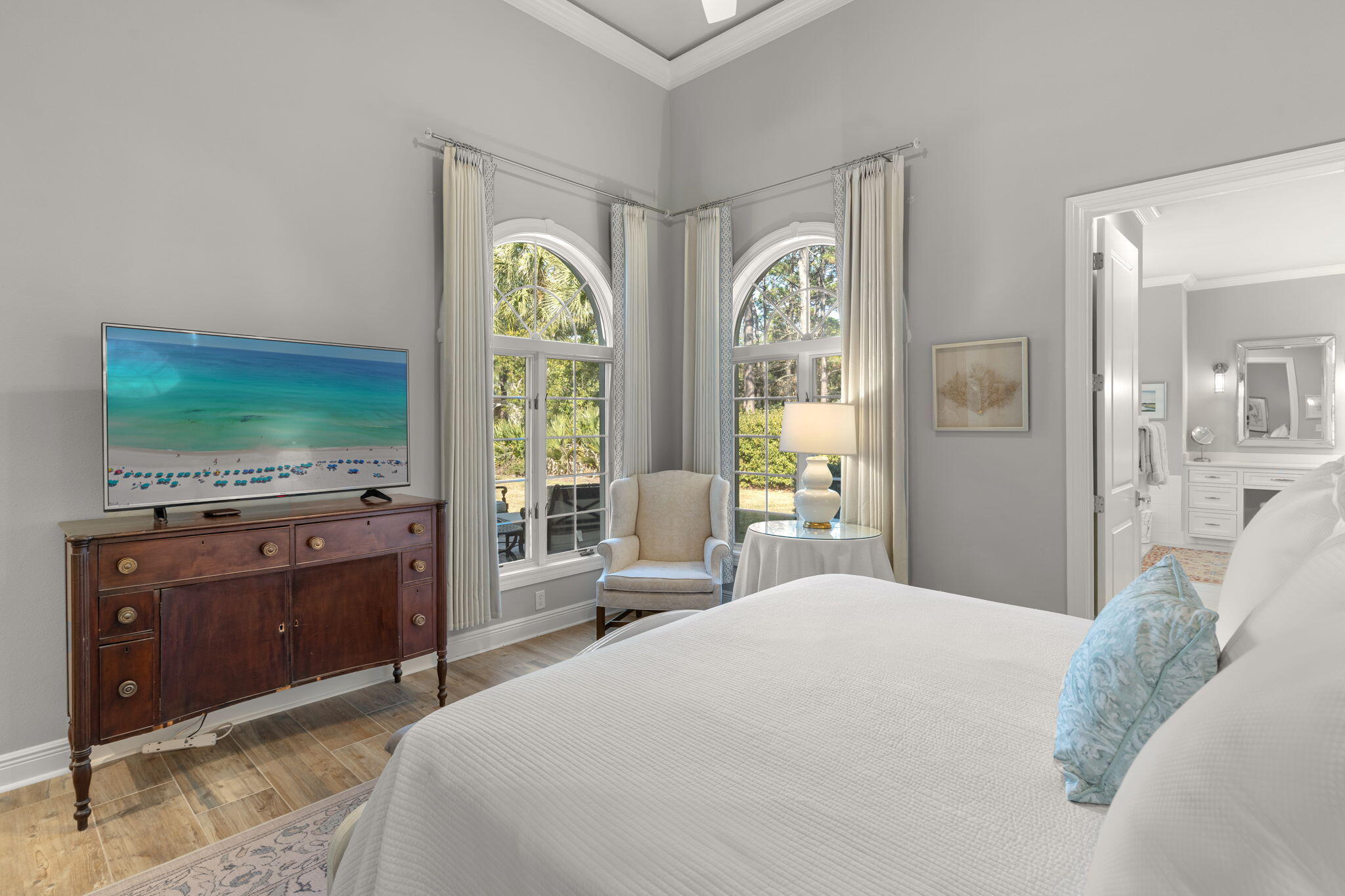 BAYTOWNE AVE EAST - Residential