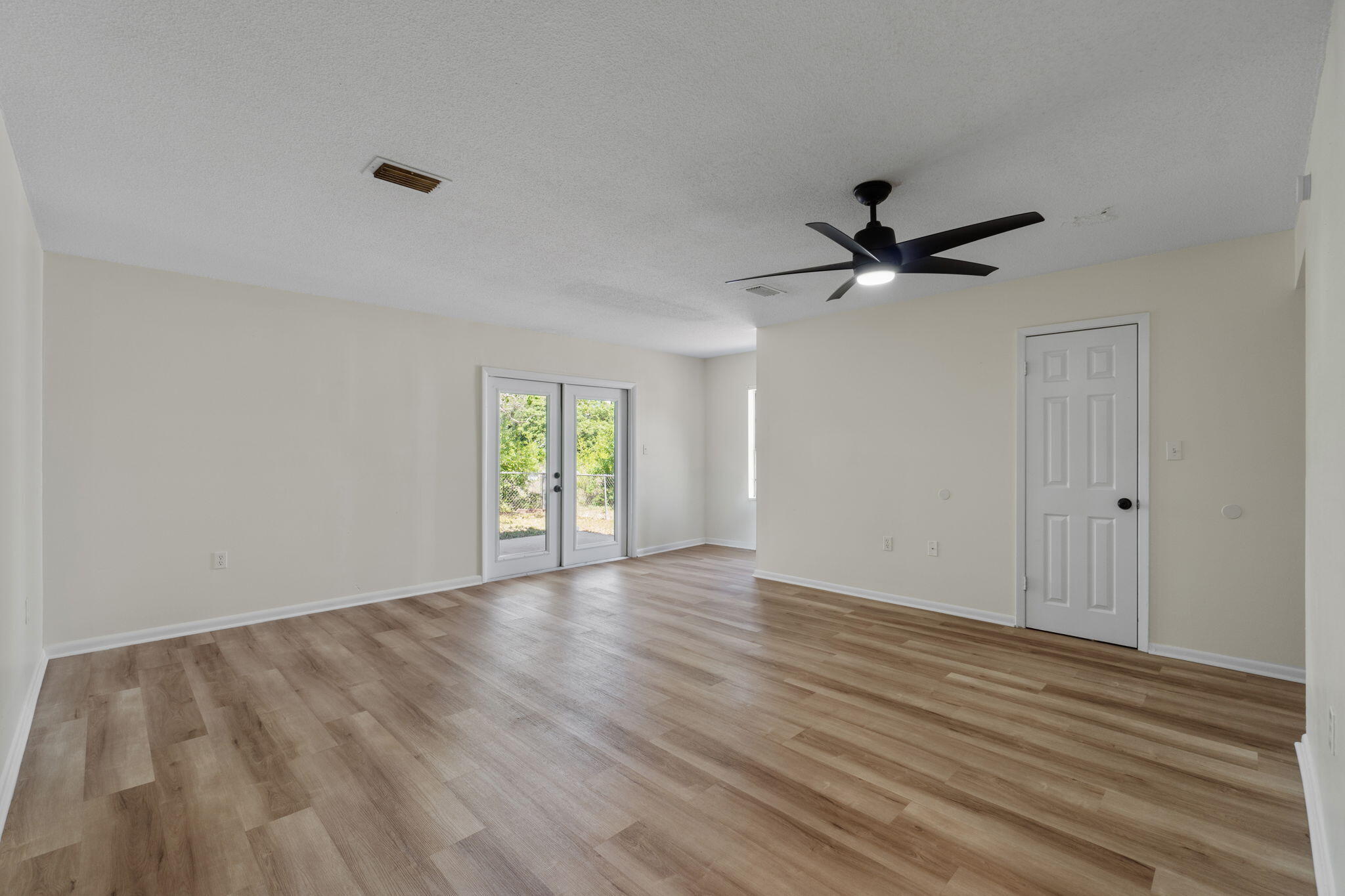 37 12Th Street Z132