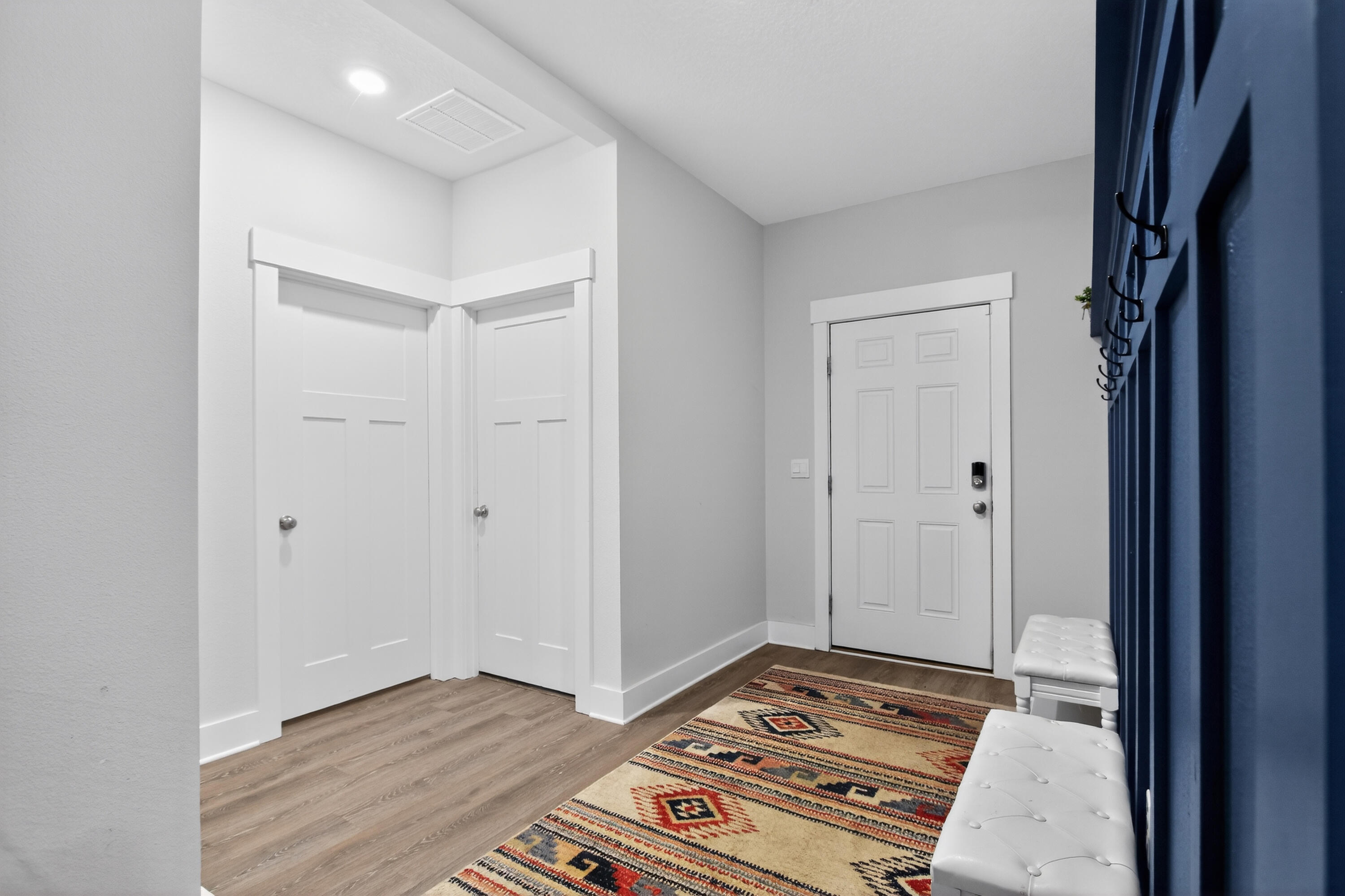 HILLWOOD ESTATES - Residential