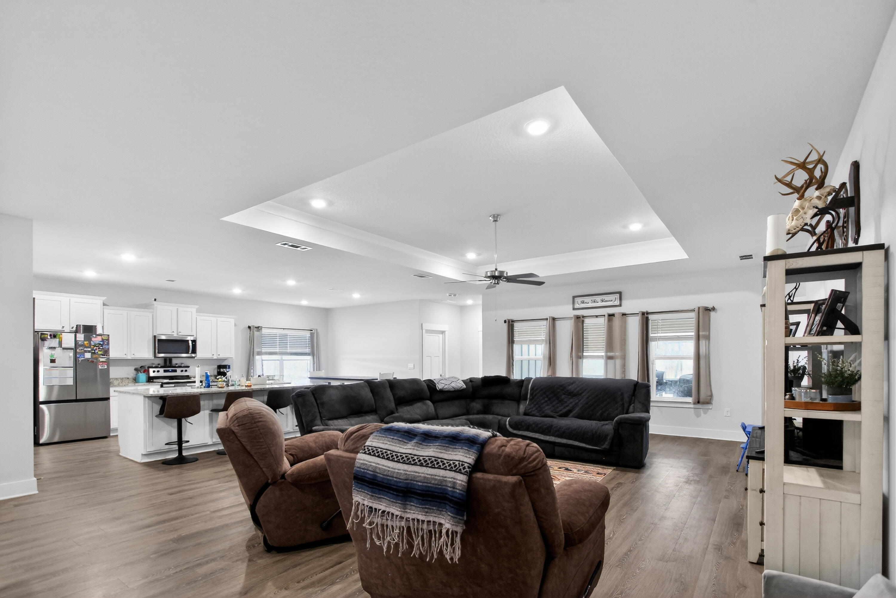 HILLWOOD ESTATES - Residential