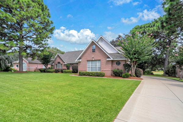 928 THE MASTERS BLVD, SHALIMAR, FL 32579 - Image d8e3e5b08ba49a30d0210a59a64fc862/407026259
