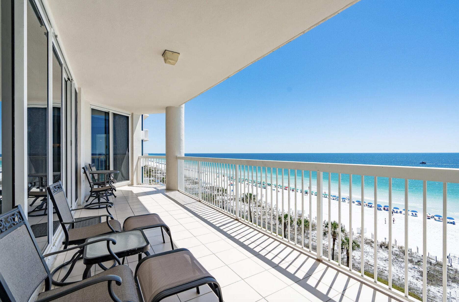 SILVER BEACH TOWERS - Residential