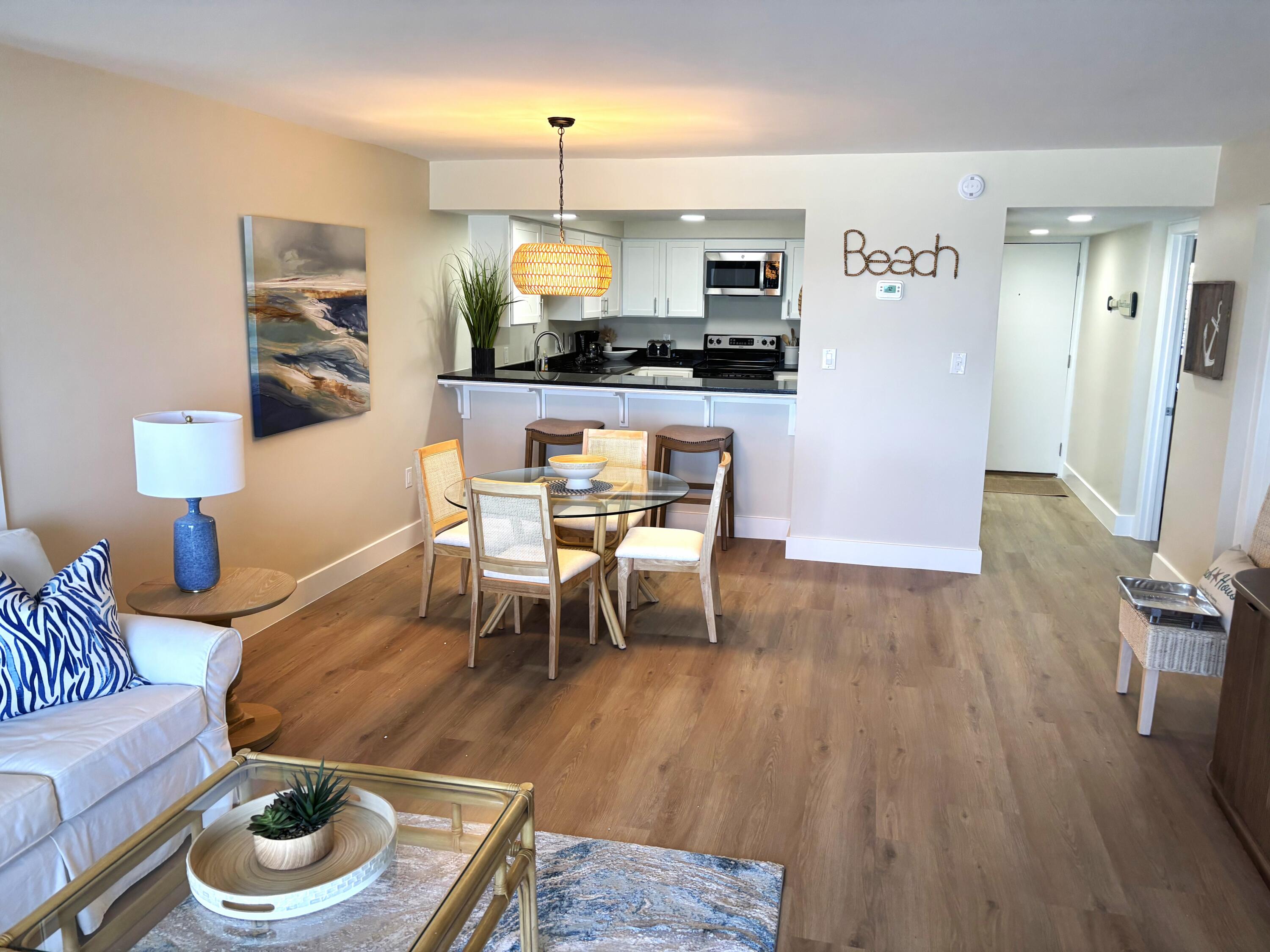 BEACH HOUSE CONDO PH 2 - Residential
