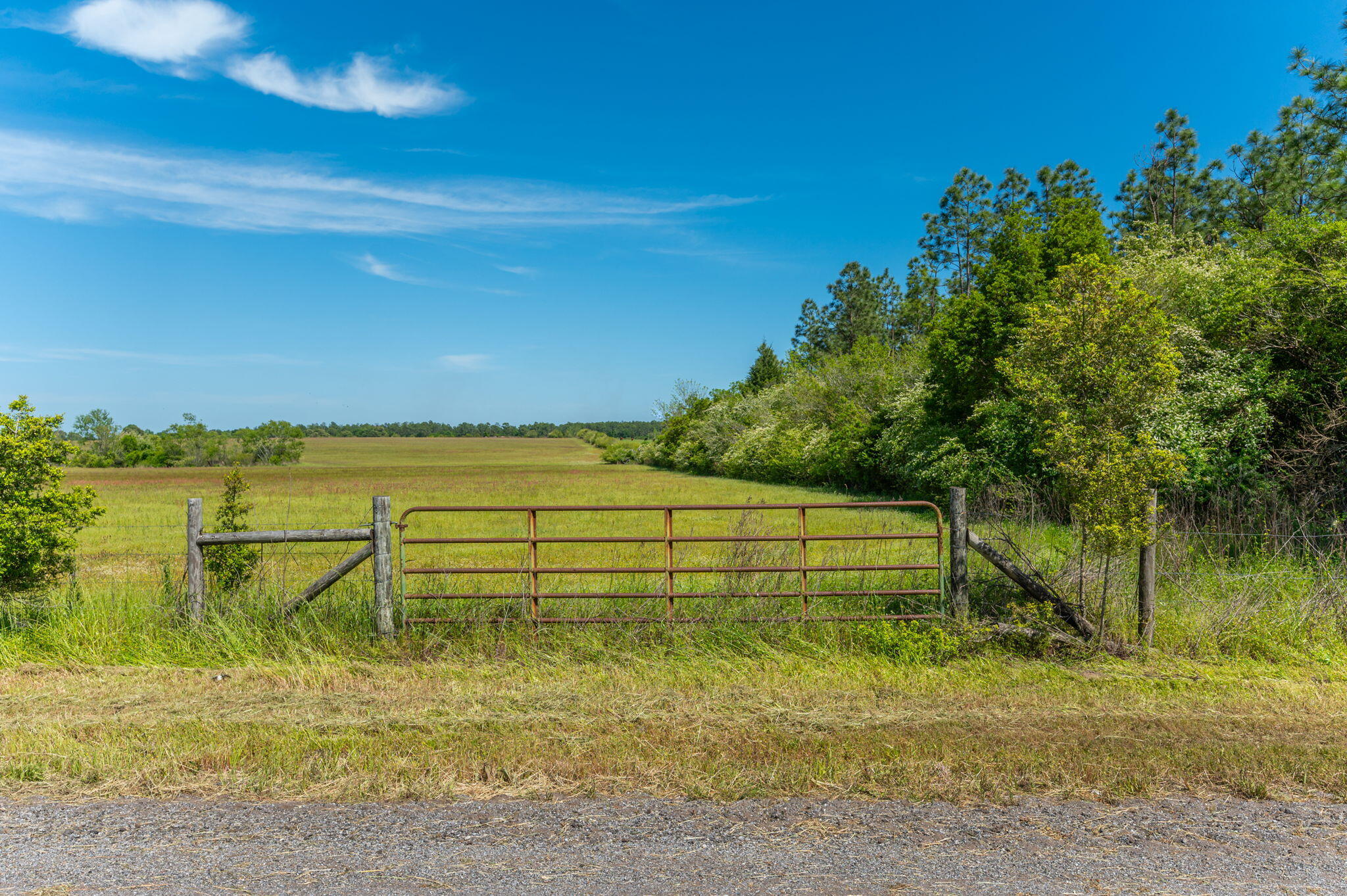 METES & BOUNDS - Land