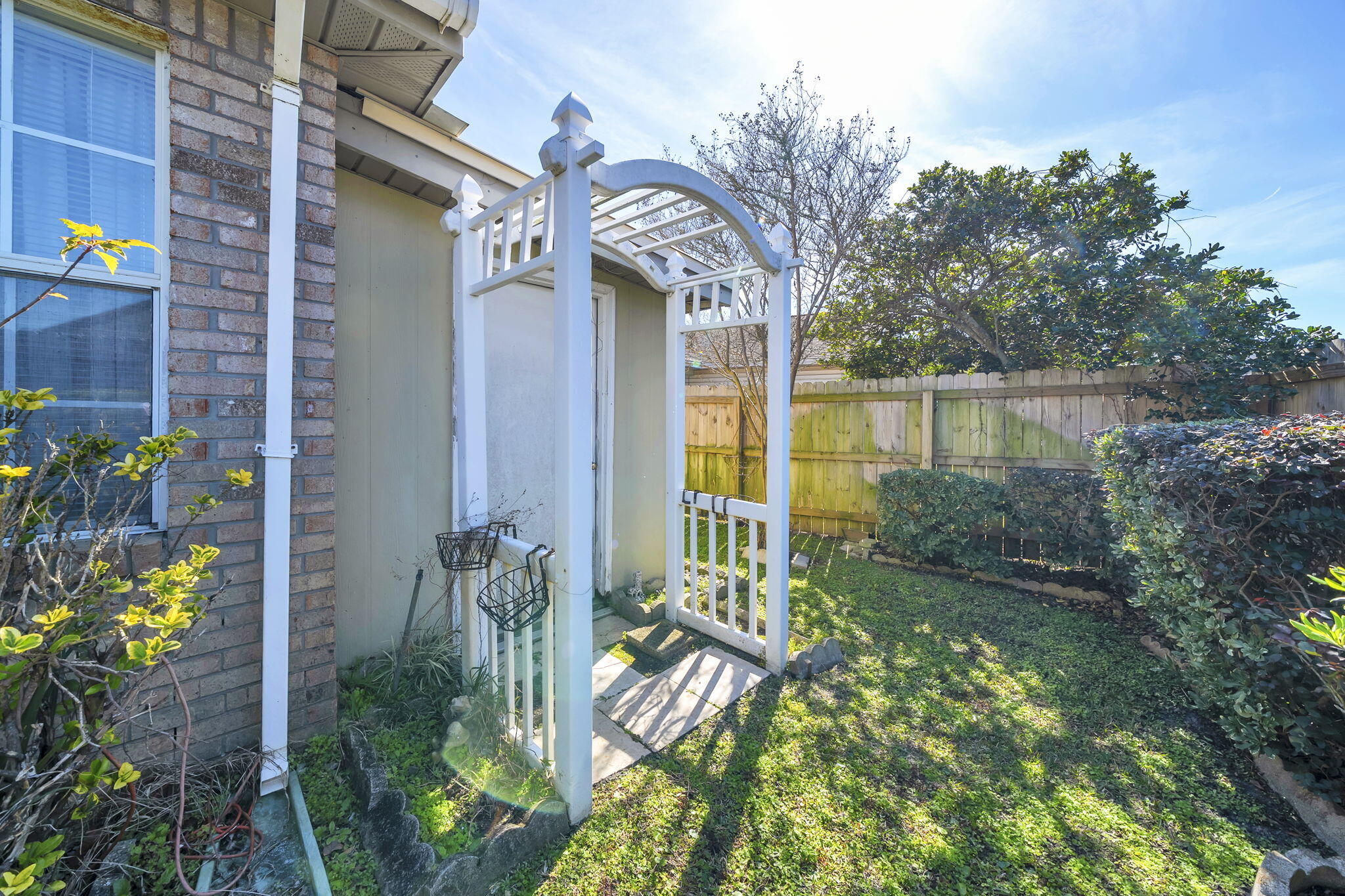 COVENTRY CORNERS - Residential