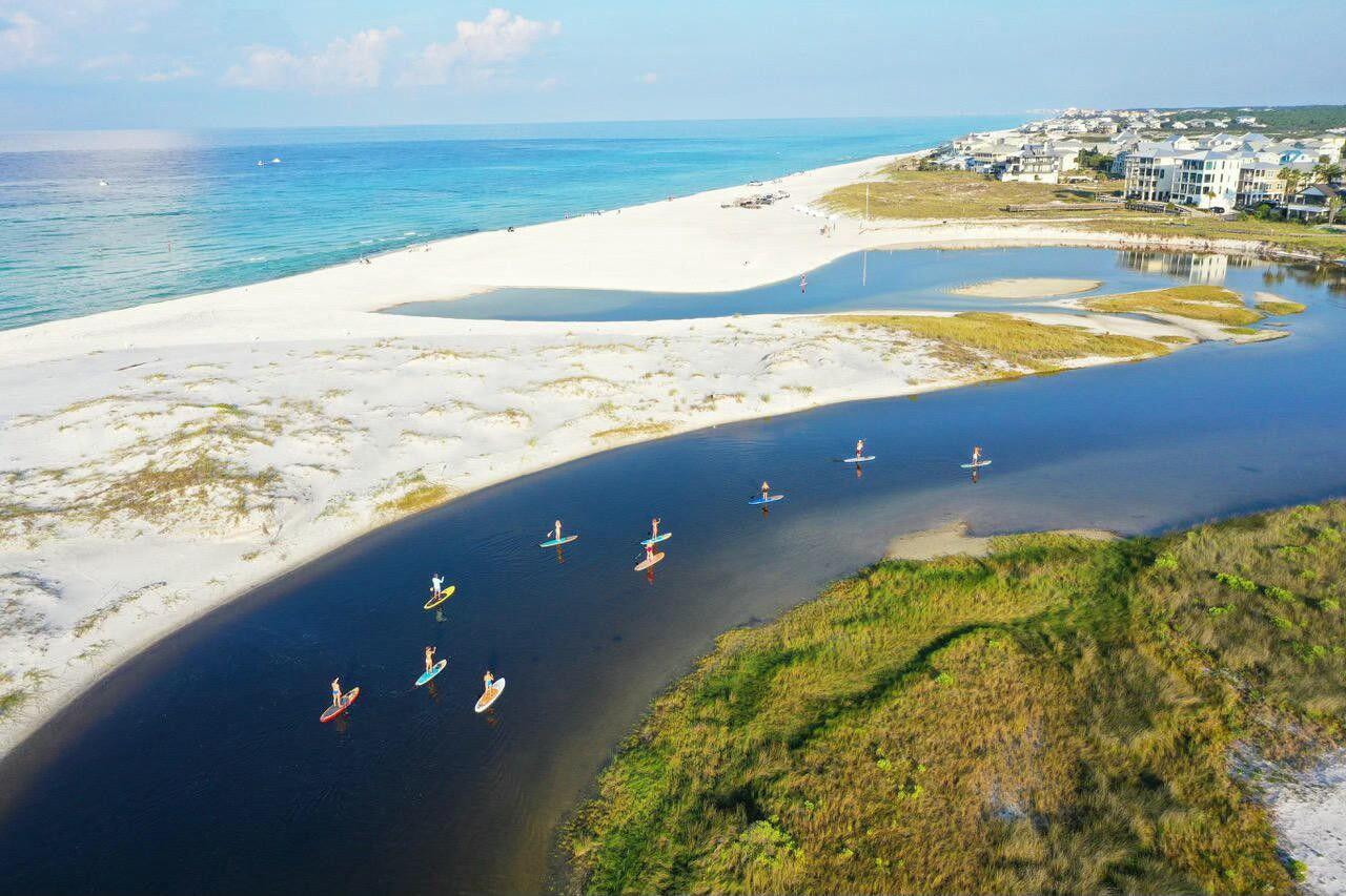 MAGNOLIA BEACH - Residential