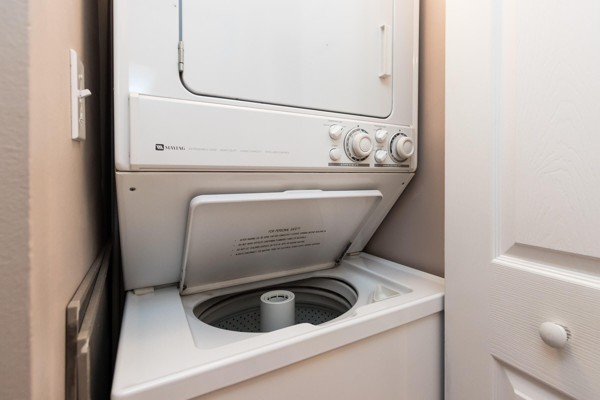 EMERALD TOWERS WEST CONDO - Residential