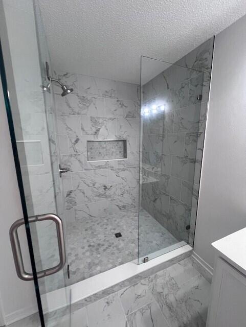 TWIN LAKES ESTATES - Residential Lease