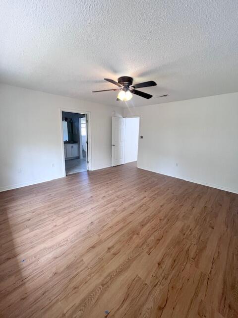 TWIN LAKES ESTATES - Residential Lease