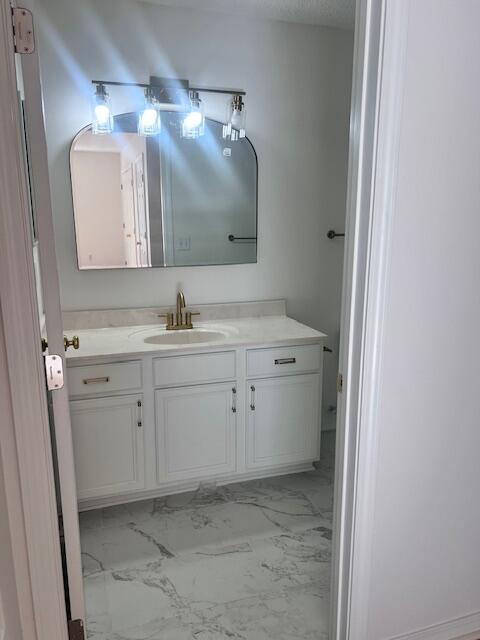 TWIN LAKES ESTATES - Residential Lease