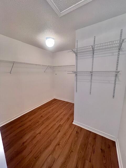 TWIN LAKES ESTATES - Residential Lease