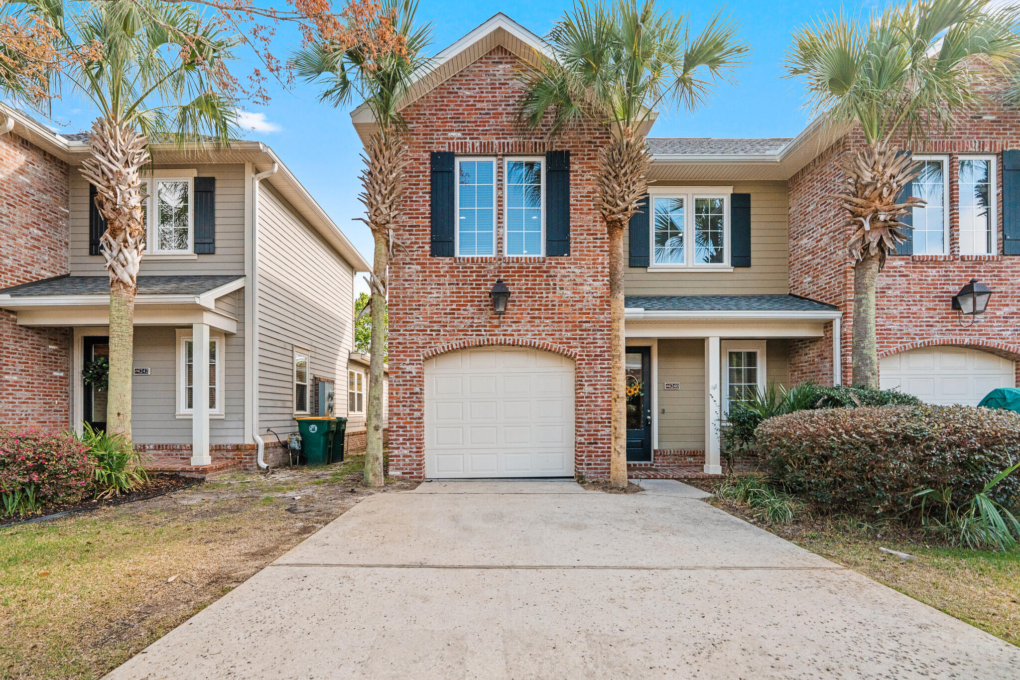 MARINA LANDING - Residential