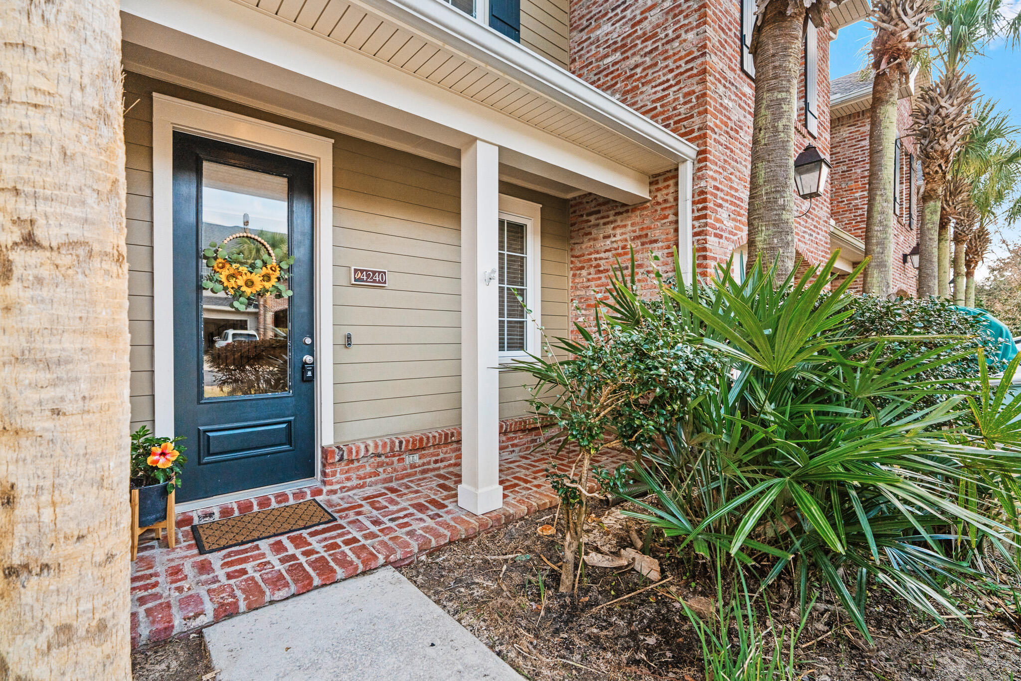 MARINA LANDING - Residential