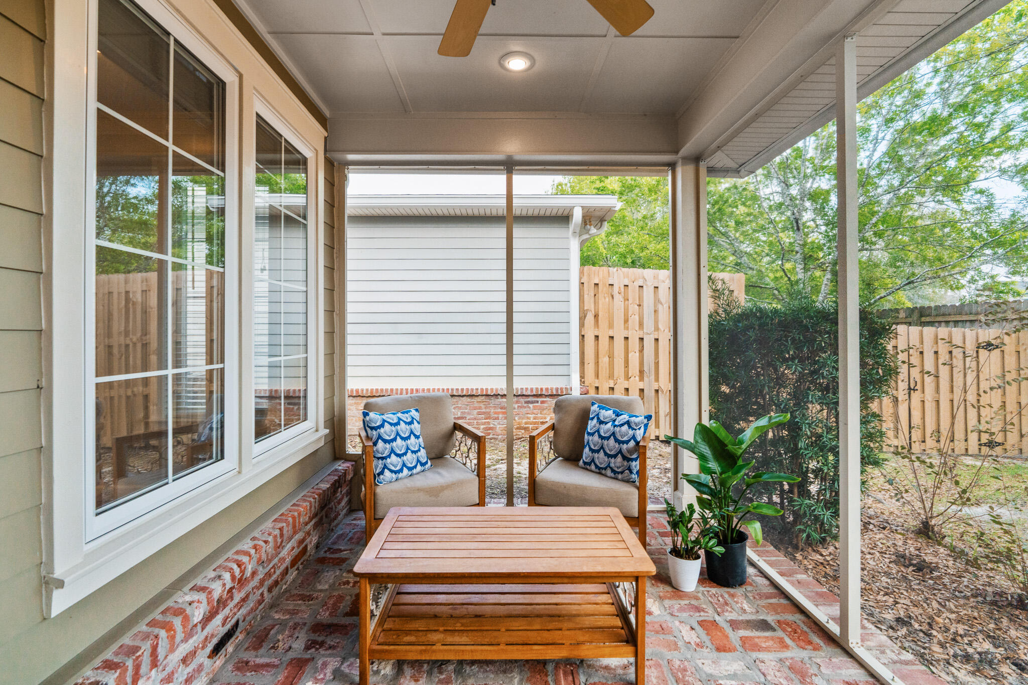 MARINA LANDING - Residential