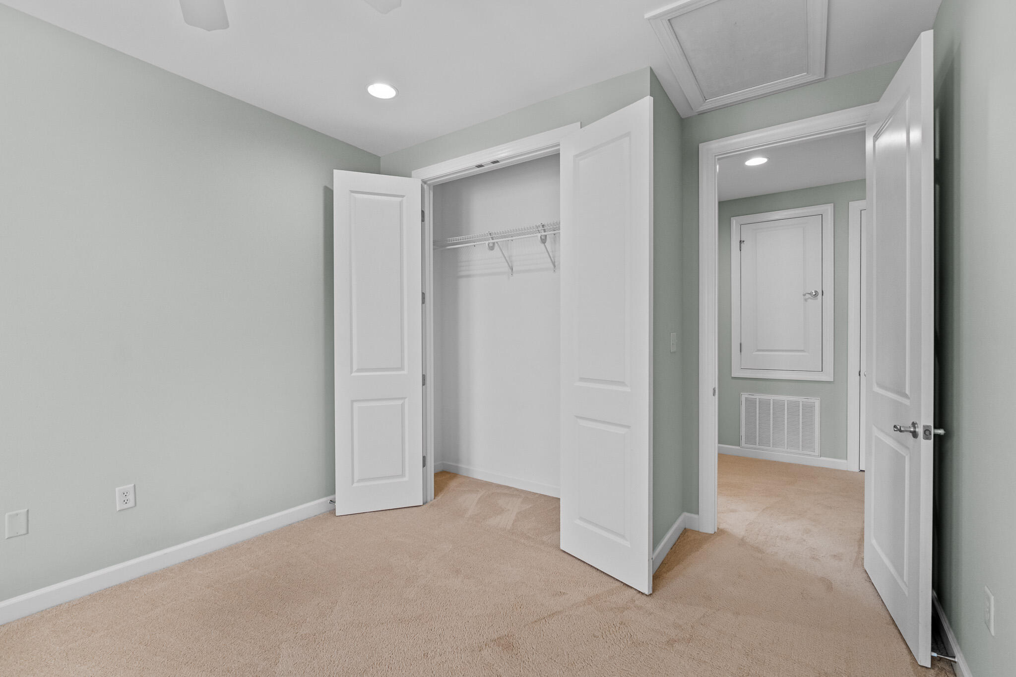 MARINA LANDING - Residential