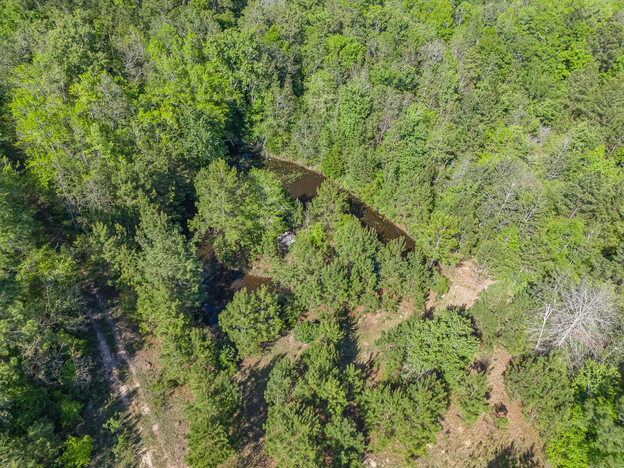 NO RECORDED SUBDIVISION - Land