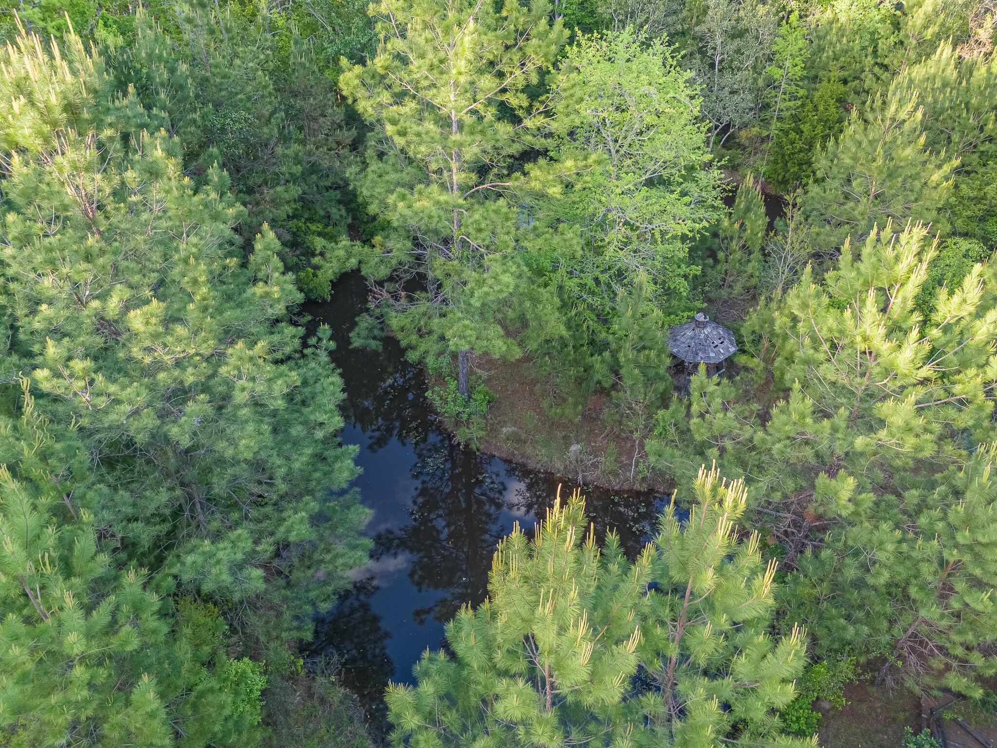 NO RECORDED SUBDIVISION - Land