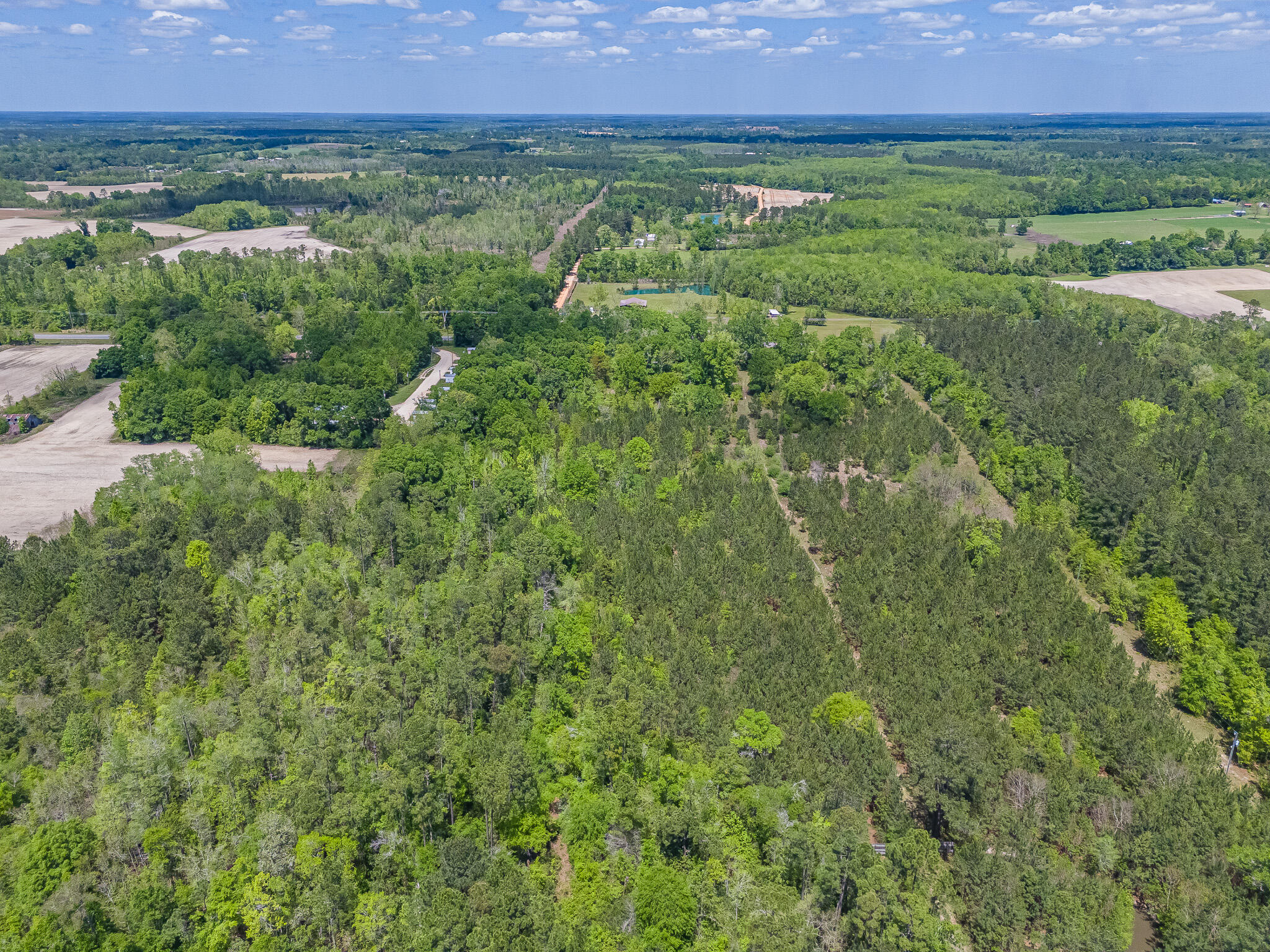 NO RECORDED SUBDIVISION - Land