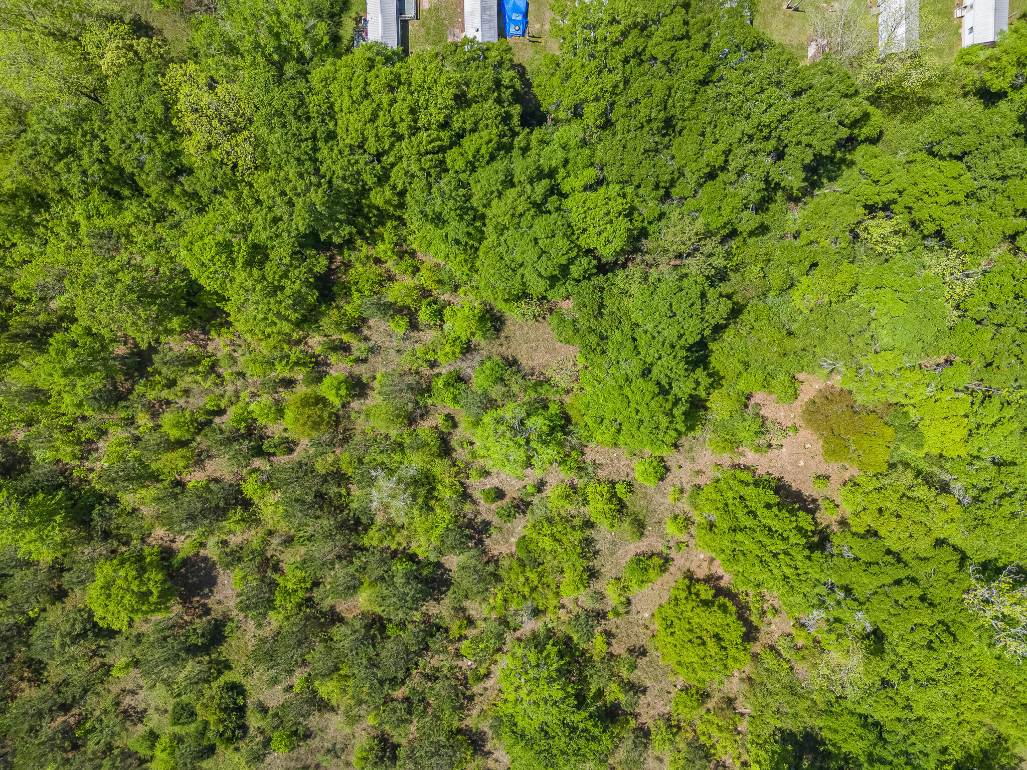 NO RECORDED SUBDIVISION - Land