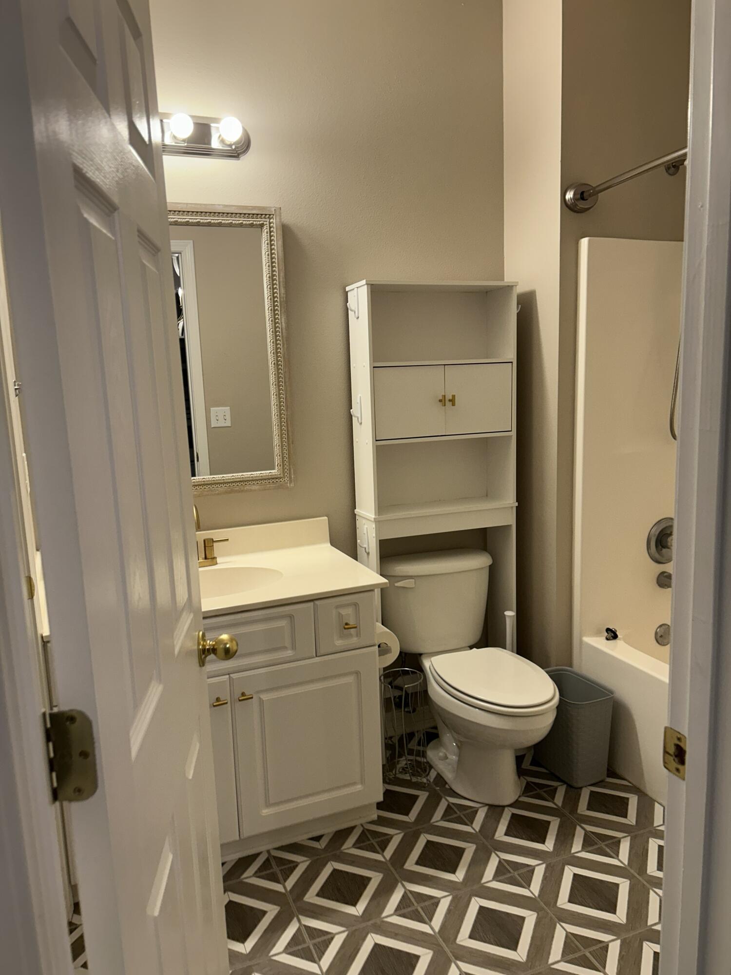 THE OAKS AT NICEVILLE - Residential