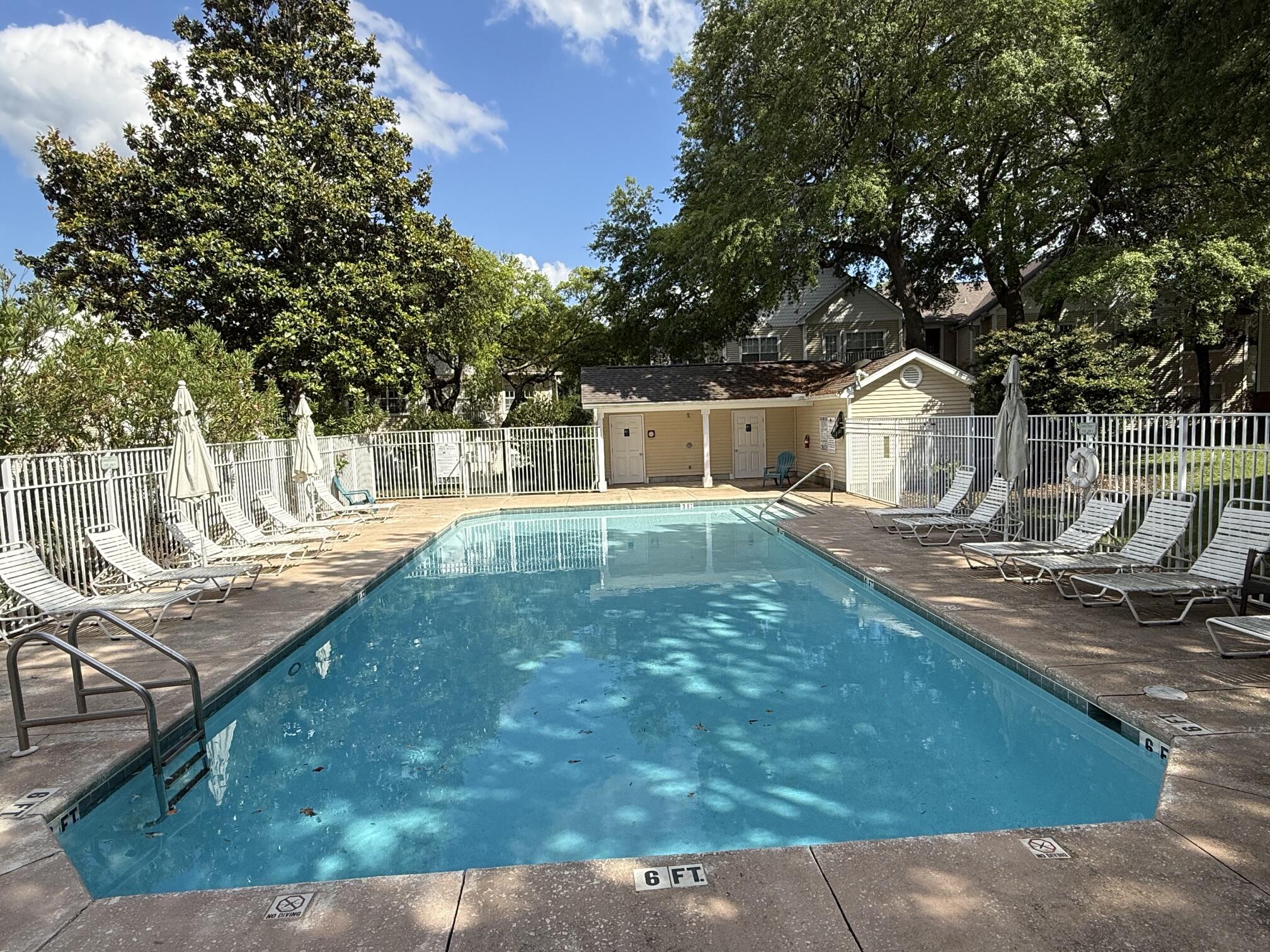 THE OAKS AT NICEVILLE - Residential