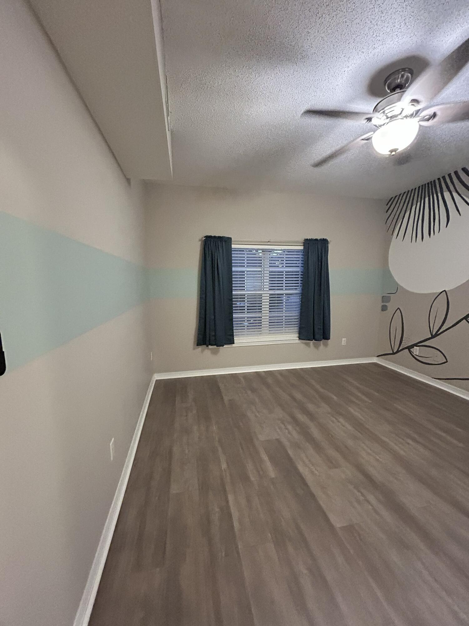 THE OAKS AT NICEVILLE - Residential