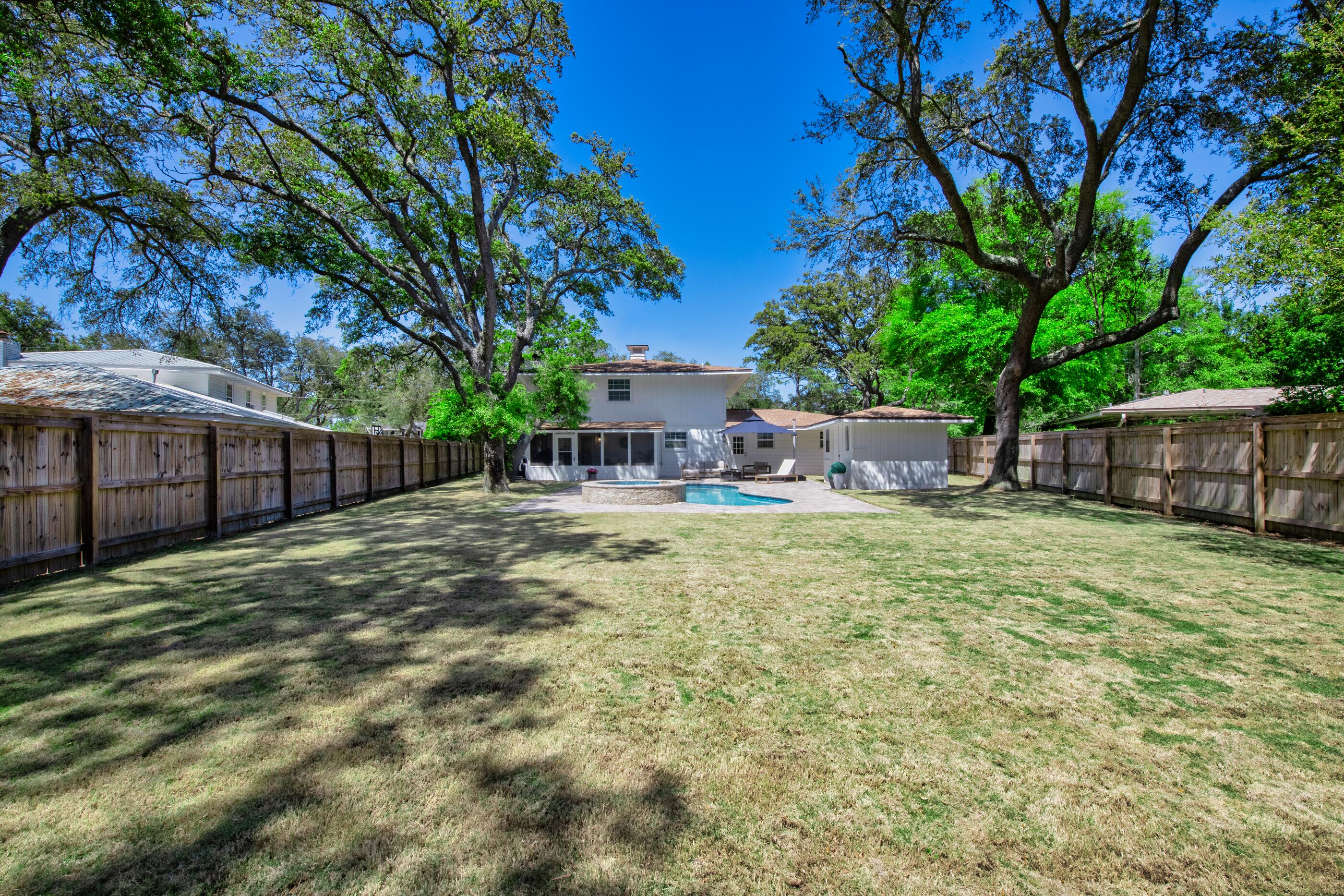 Lake Lorraine Est 2nd - Residential