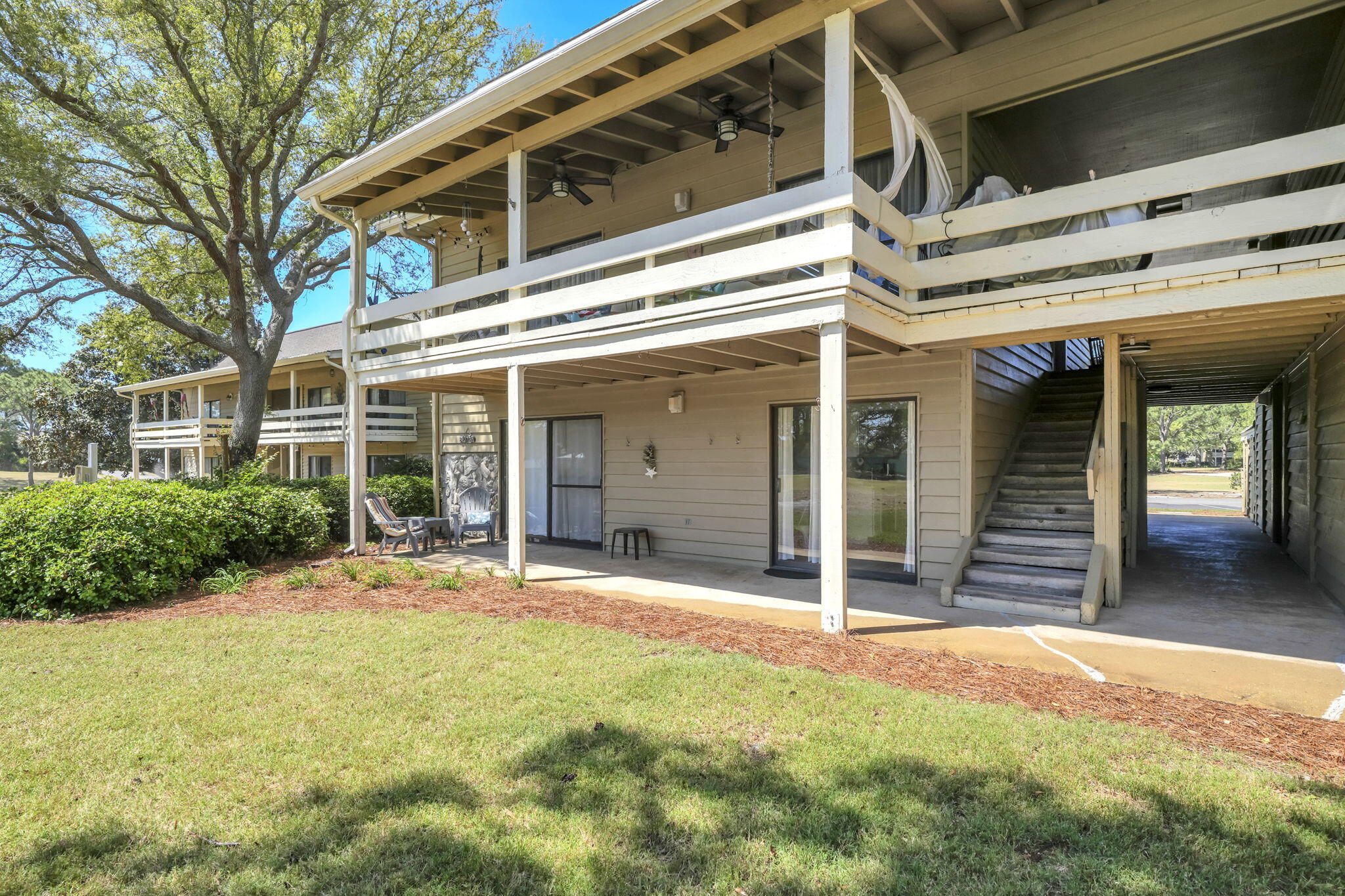 SEASCAPE CONDO GARDEN VILLA - Residential